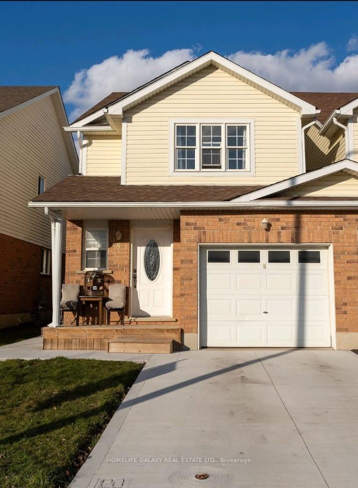 Photo 1 of 8 Mountain Laurel Crescent, Kitchener, Larentian West — HOMEH