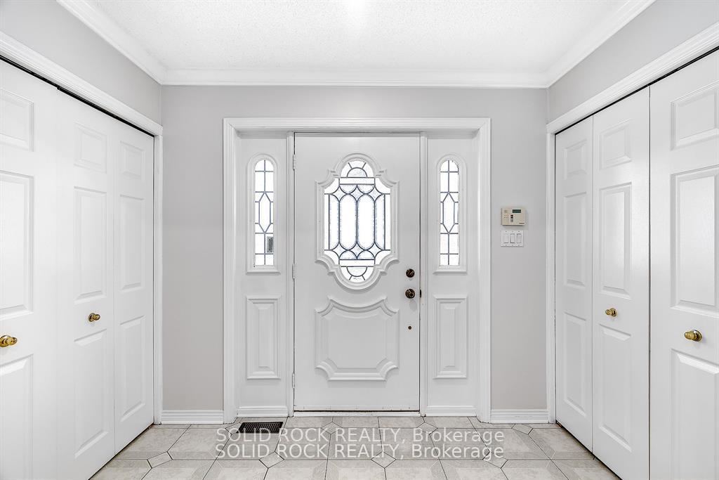 Photo 4 of 42 Marchbrook Circle, Ottawa, Kanata - Rural Kanata (Central) — HOMEH