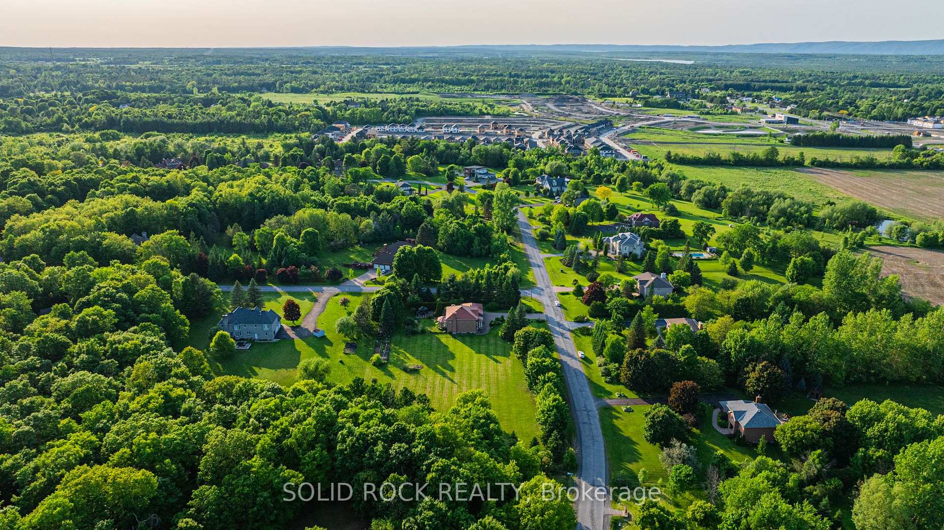Photo 39 of 42 Marchbrook Circle, Ottawa, Kanata - Rural Kanata (Central) — HOMEH