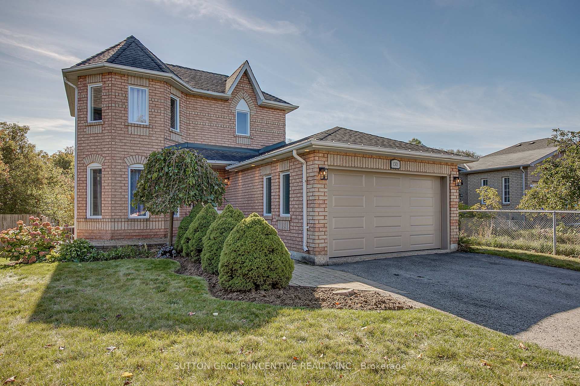 Photo 1 of 1301 Forest Street, Innisfil, Alcona — HOMEH
