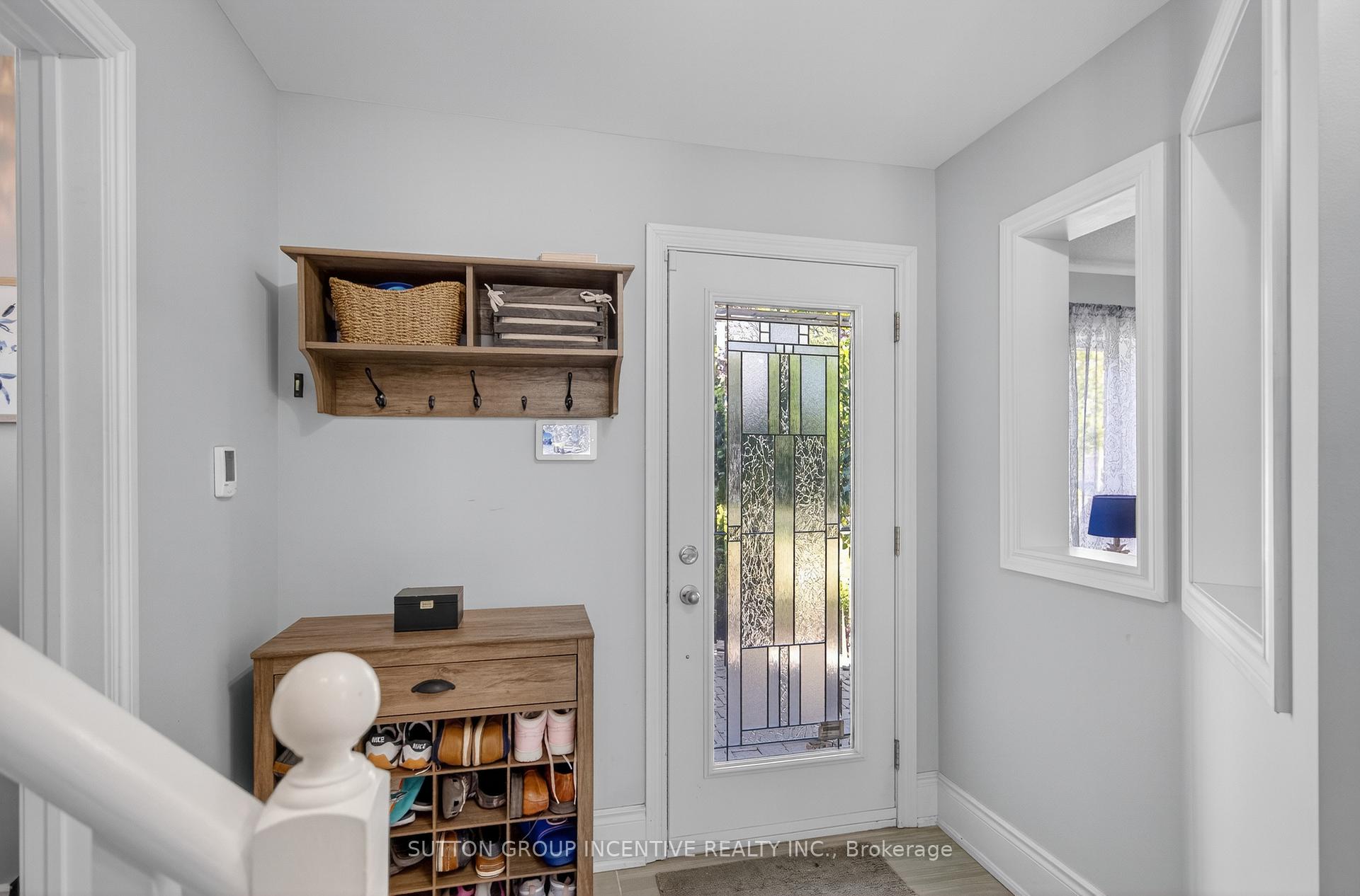Photo 4 of 1301 Forest Street, Innisfil, Alcona — HOMEH
