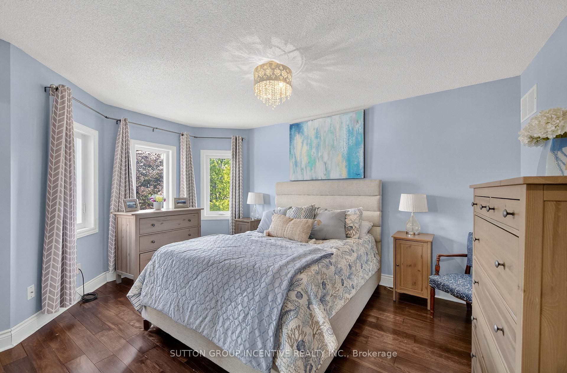Photo 18 of 1301 Forest Street, Innisfil, Alcona — HOMEH
