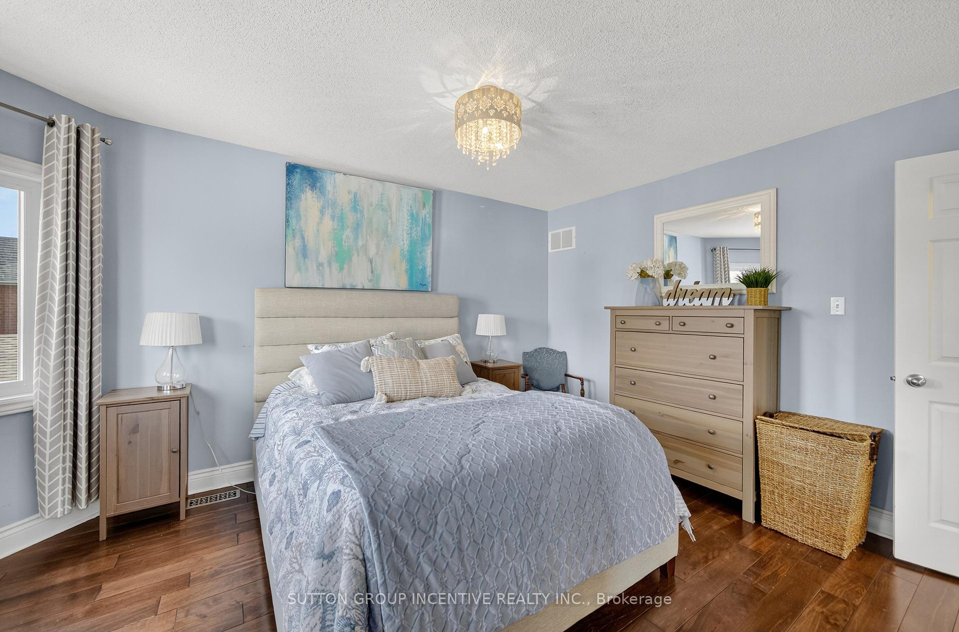 Photo 19 of 1301 Forest Street, Innisfil, Alcona — HOMEH