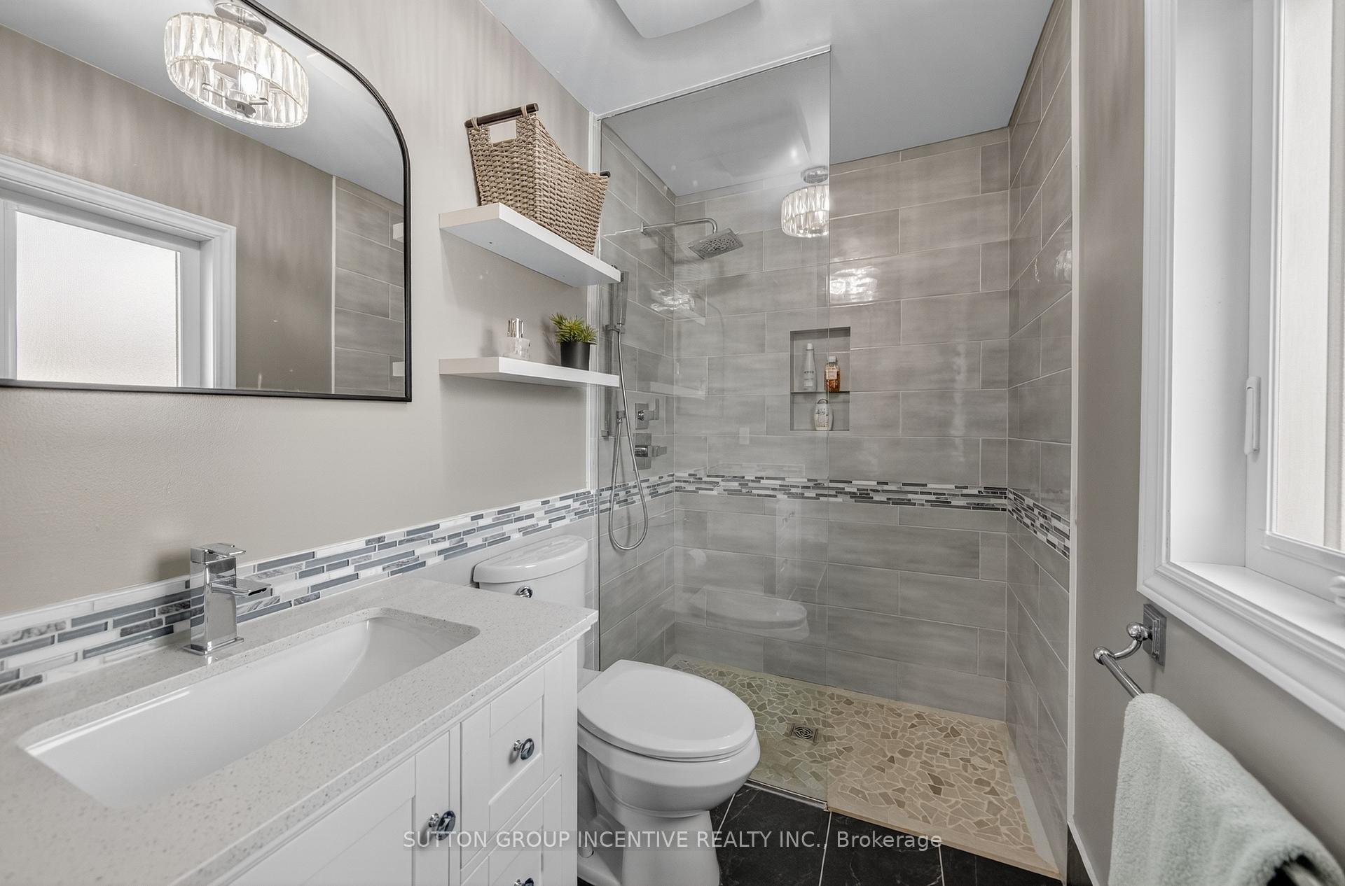 Photo 21 of 1301 Forest Street, Innisfil, Alcona — HOMEH