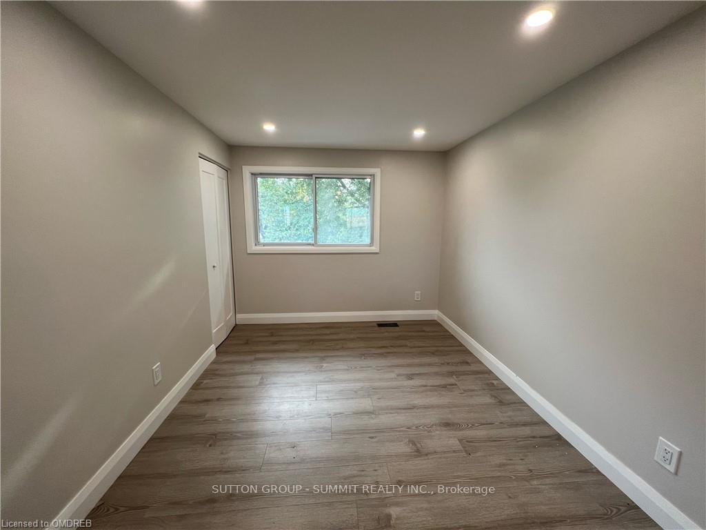 Photo 5 of Unit Upper Level, 14 Bishopsgate Avenue, Hamilton, Thorner — HOMEH
