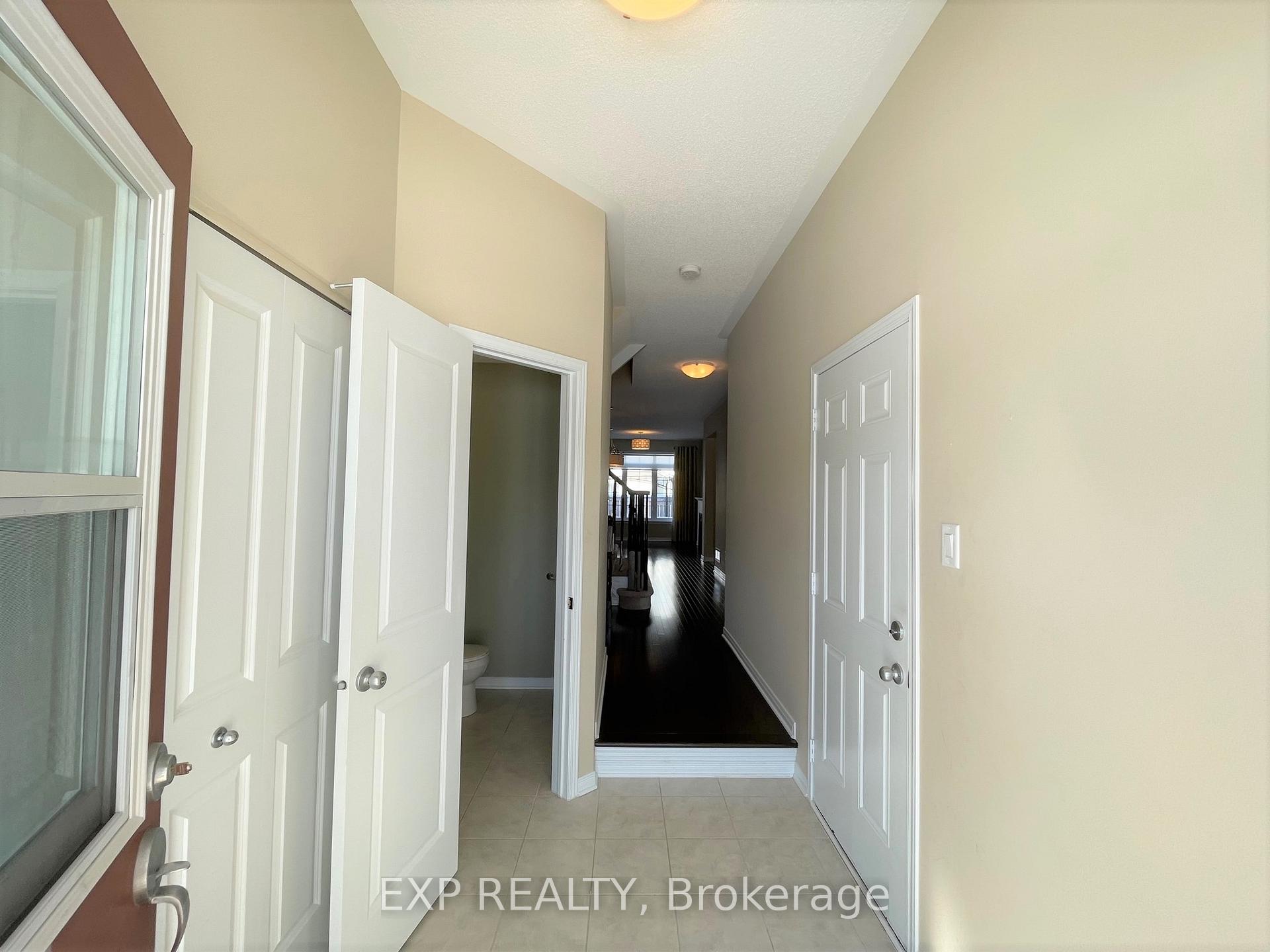 Photo 2 of 752 Oakglade Avenue, Ottawa, Kanata - Emerald Meadows/Trailwest — HOMEH