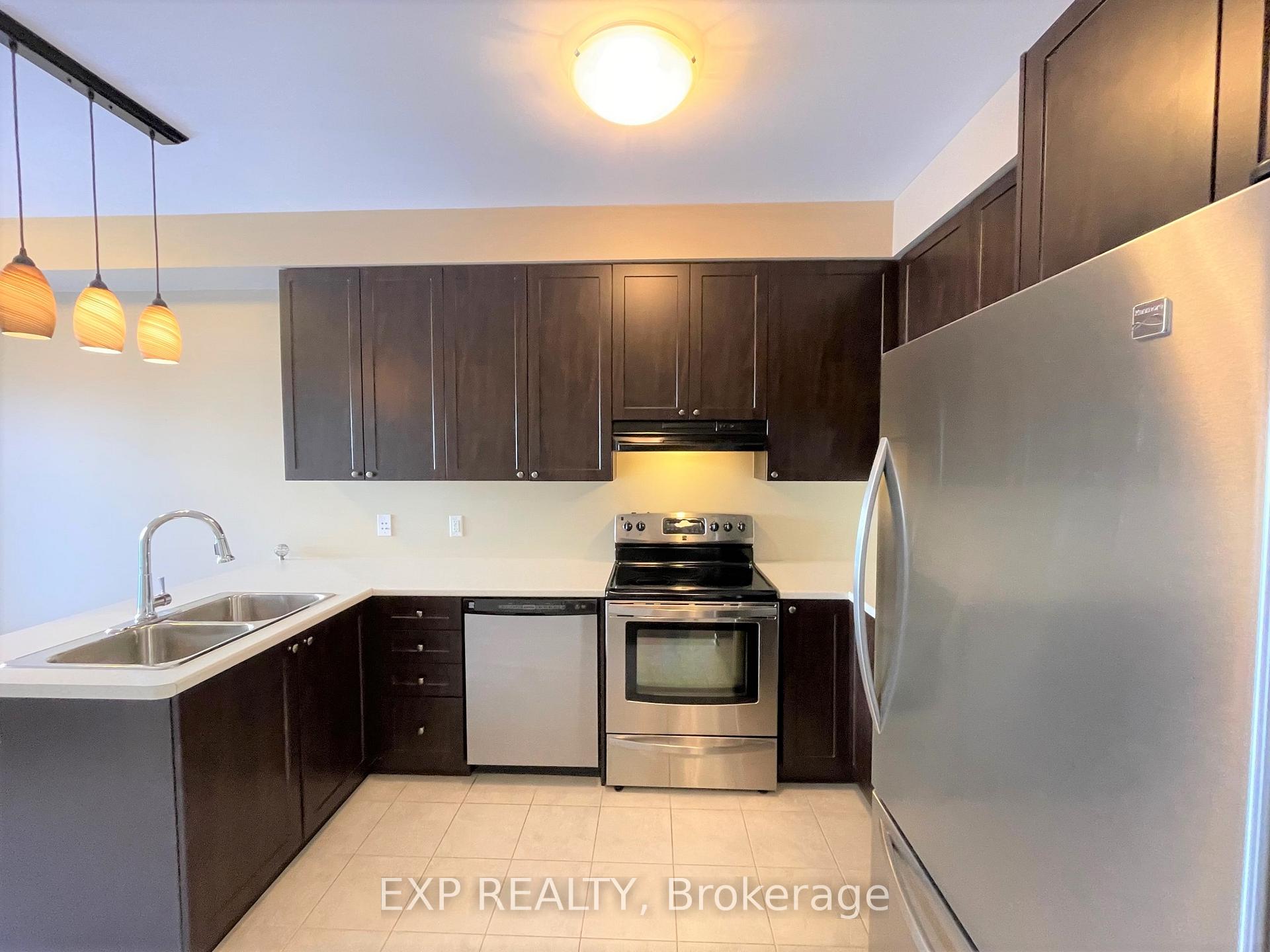 Photo 13 of 752 Oakglade Avenue, Ottawa, Kanata - Emerald Meadows/Trailwest — HOMEH