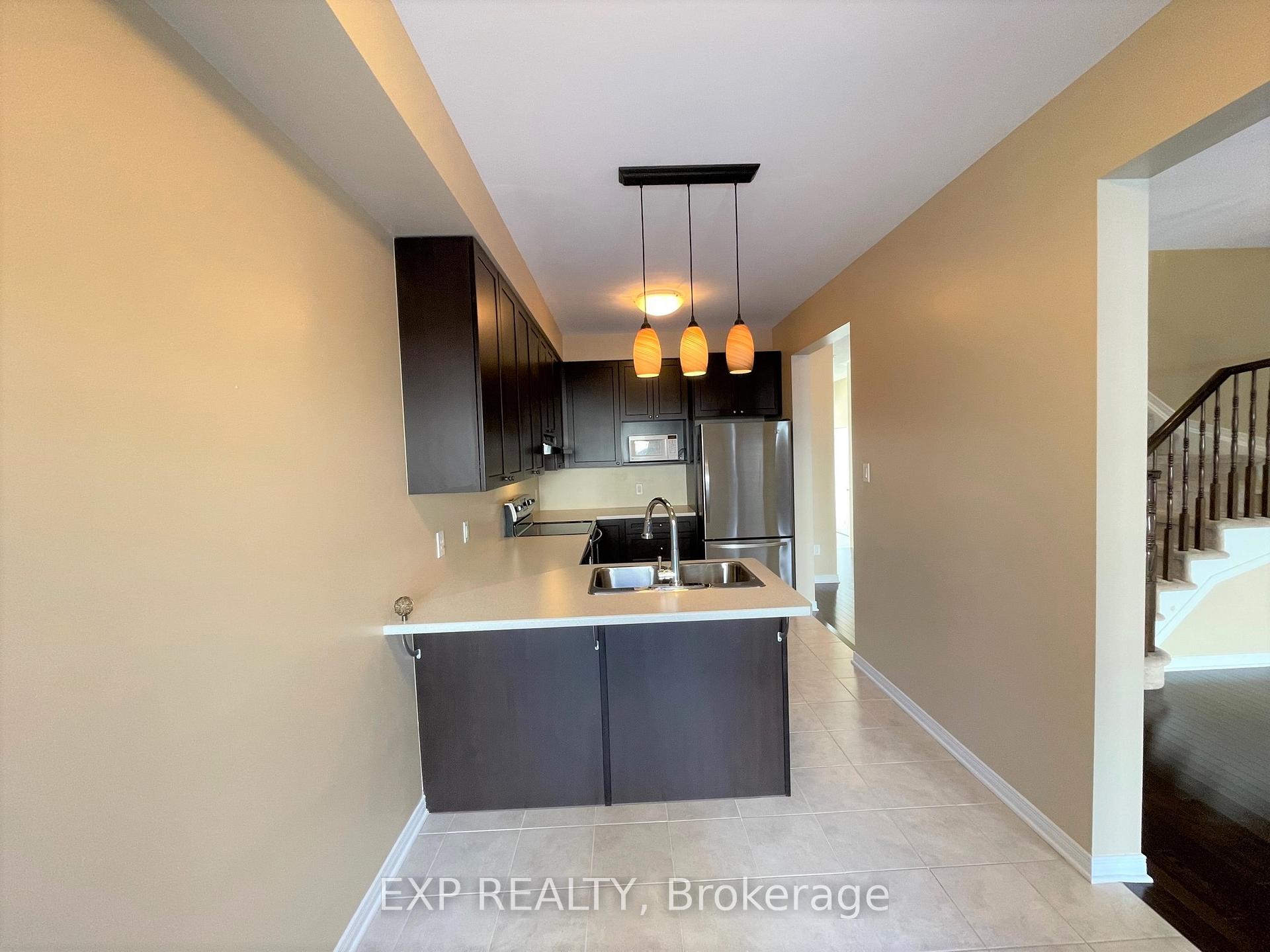 Photo 16 of 752 Oakglade Avenue, Ottawa, Kanata - Emerald Meadows/Trailwest — HOMEH