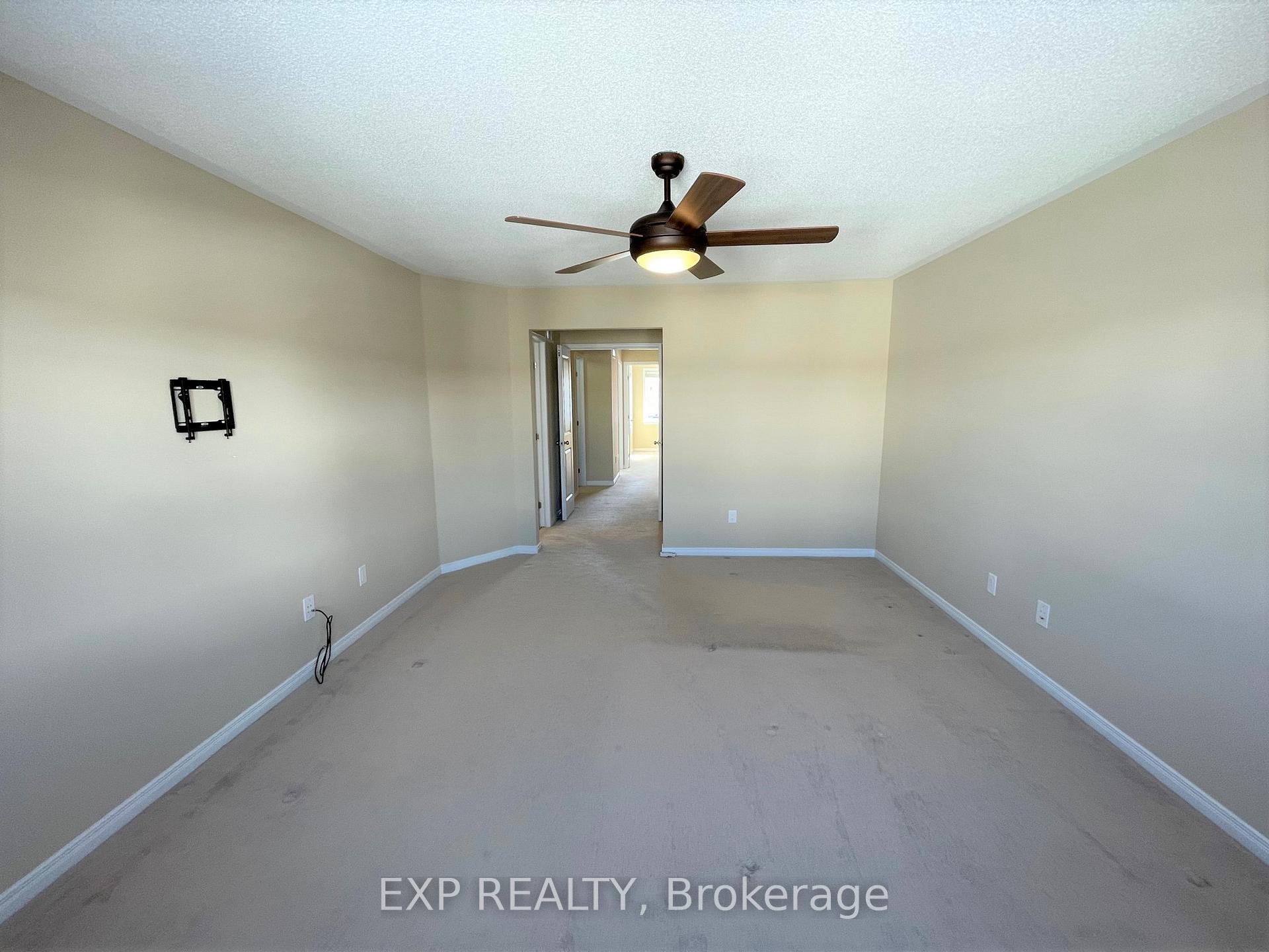 Photo 24 of 752 Oakglade Avenue, Ottawa, Kanata - Emerald Meadows/Trailwest — HOMEH