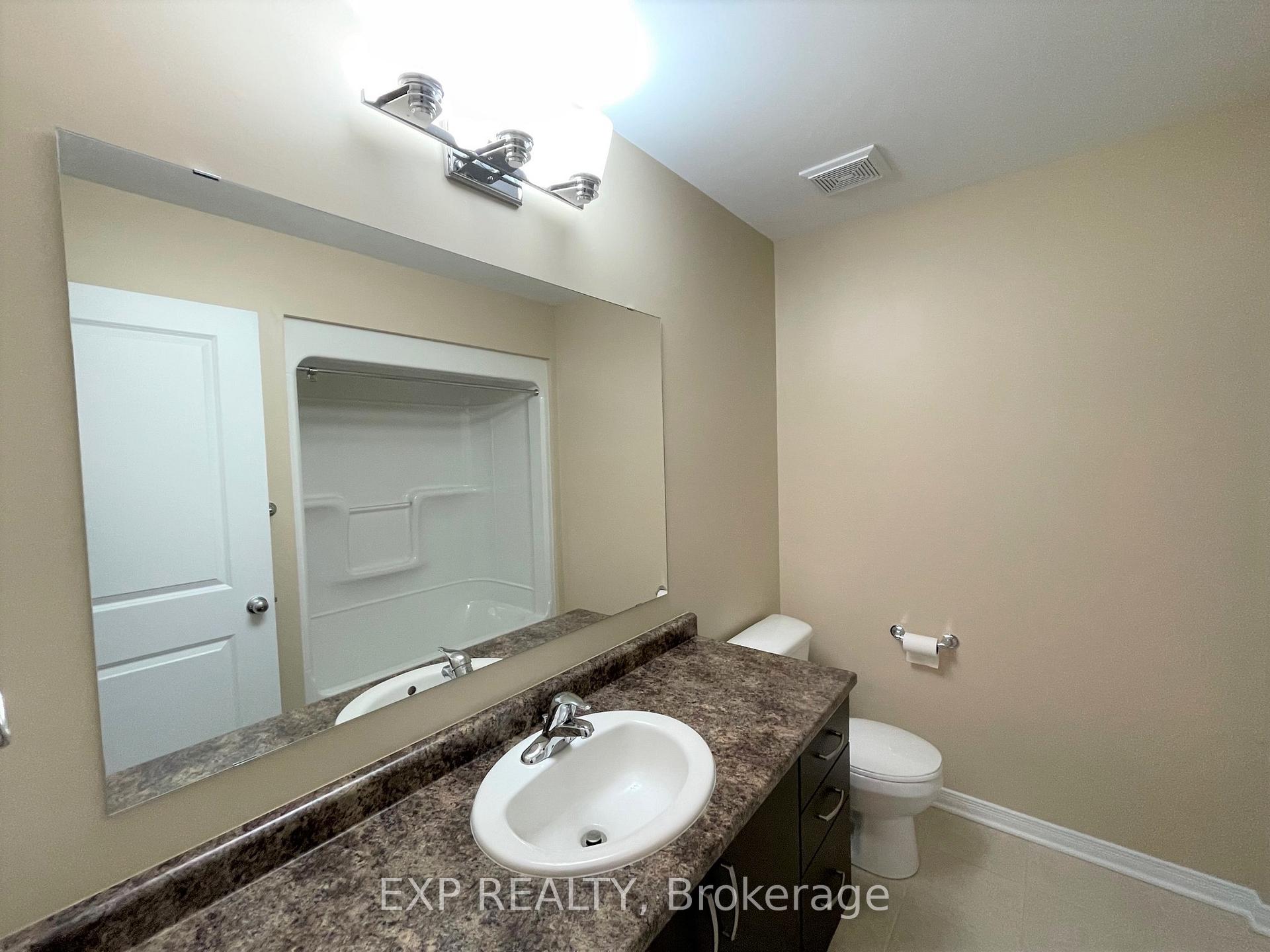 Photo 32 of 752 Oakglade Avenue, Ottawa, Kanata - Emerald Meadows/Trailwest — HOMEH