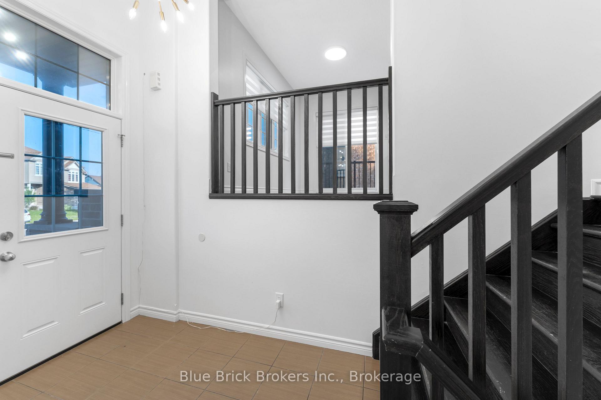 Photo 5 of 146 Newcastle Drive, Kitchener — HOMEH