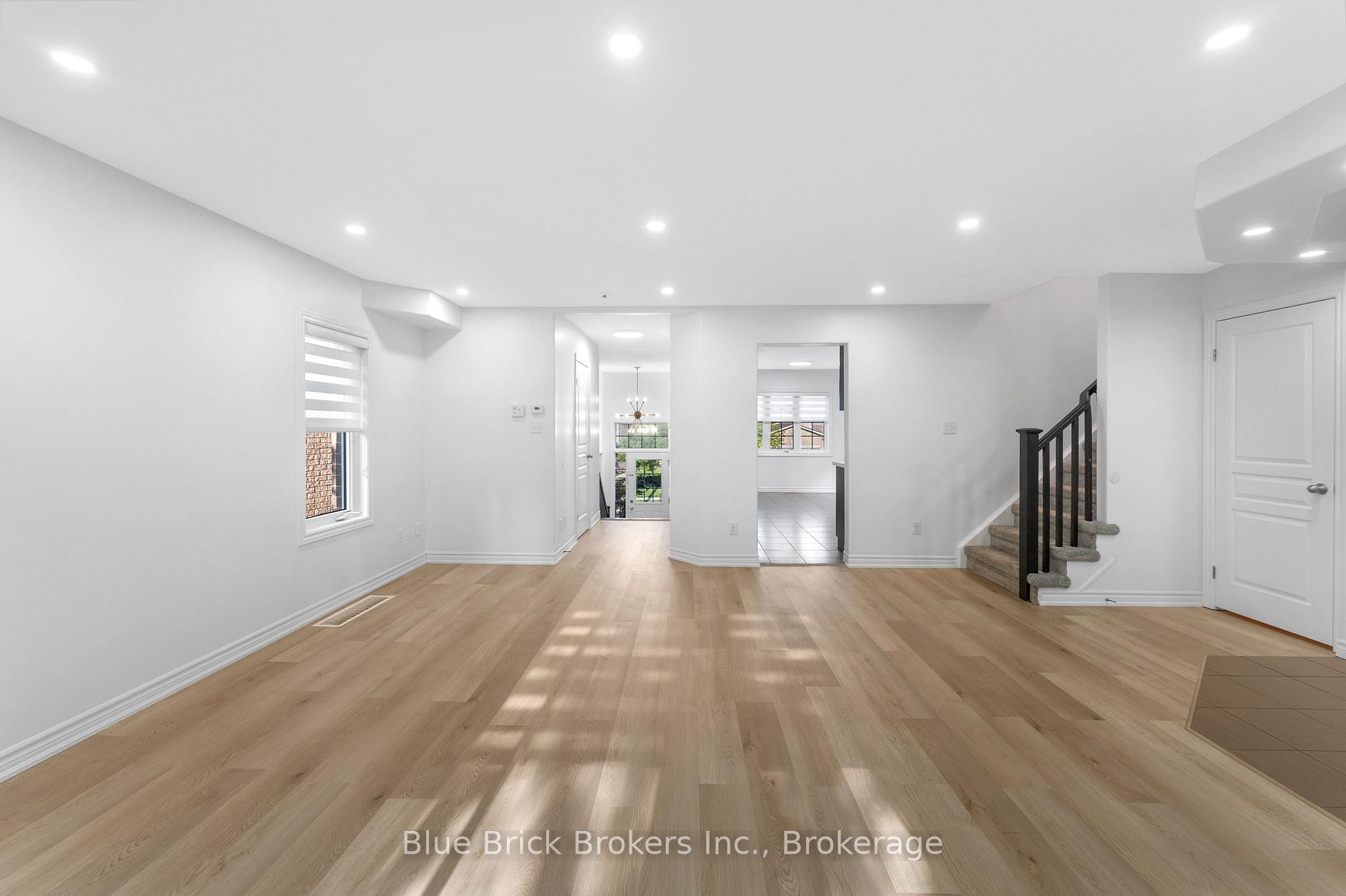 Photo 10 of 146 Newcastle Drive, Kitchener — HOMEH