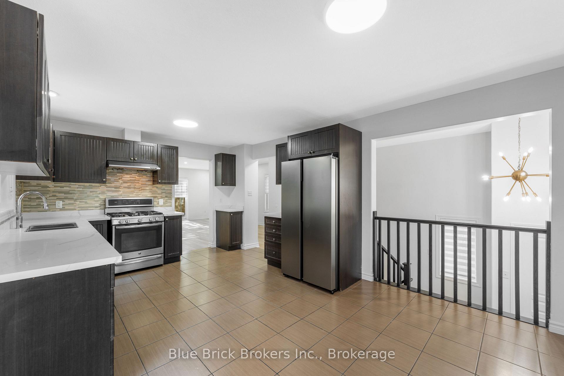 Photo 12 of 146 Newcastle Drive, Kitchener — HOMEH