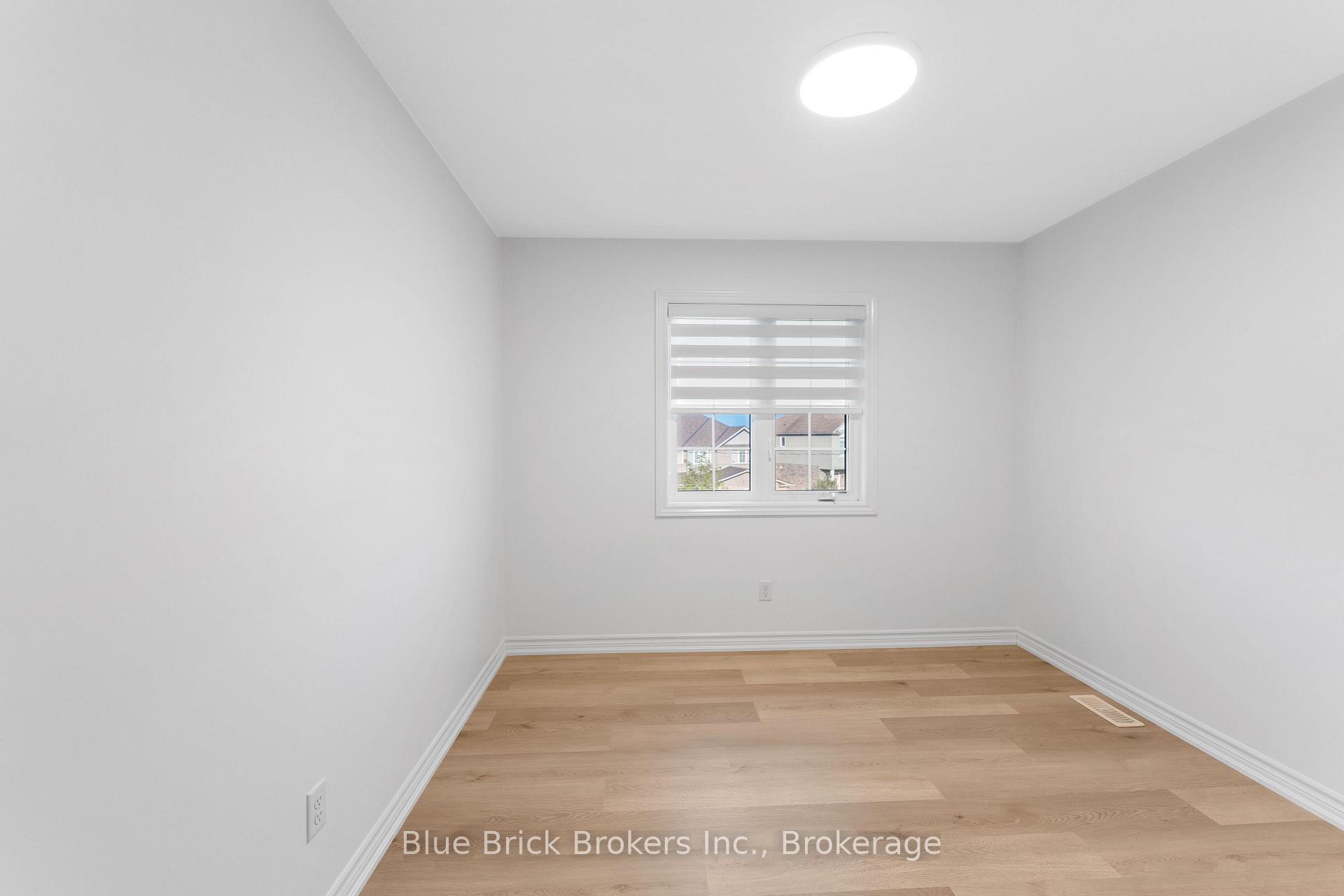 Photo 21 of 146 Newcastle Drive, Kitchener — HOMEH