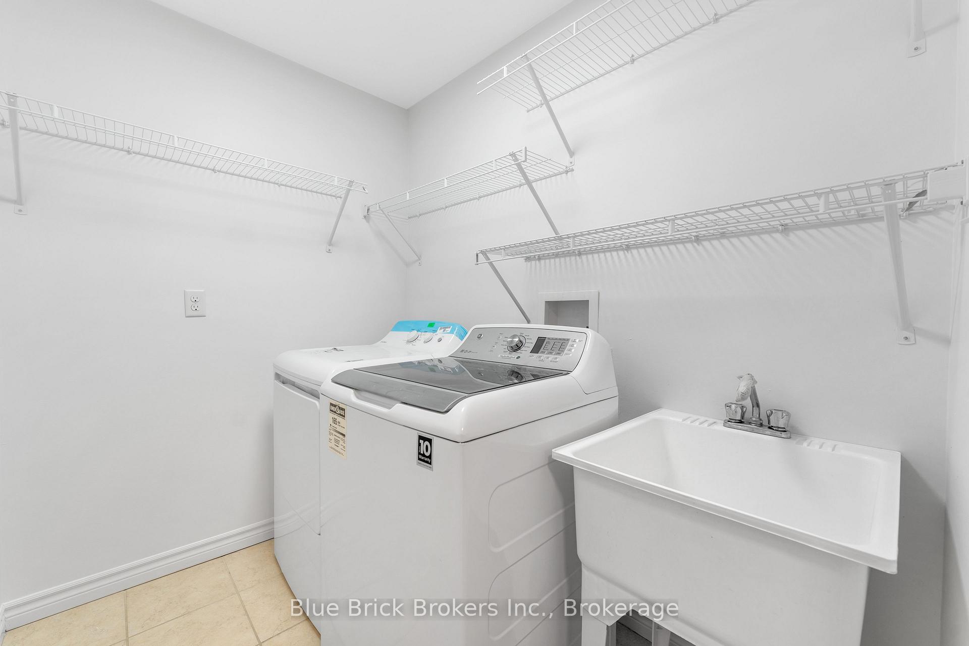 Photo 27 of 146 Newcastle Drive, Kitchener — HOMEH