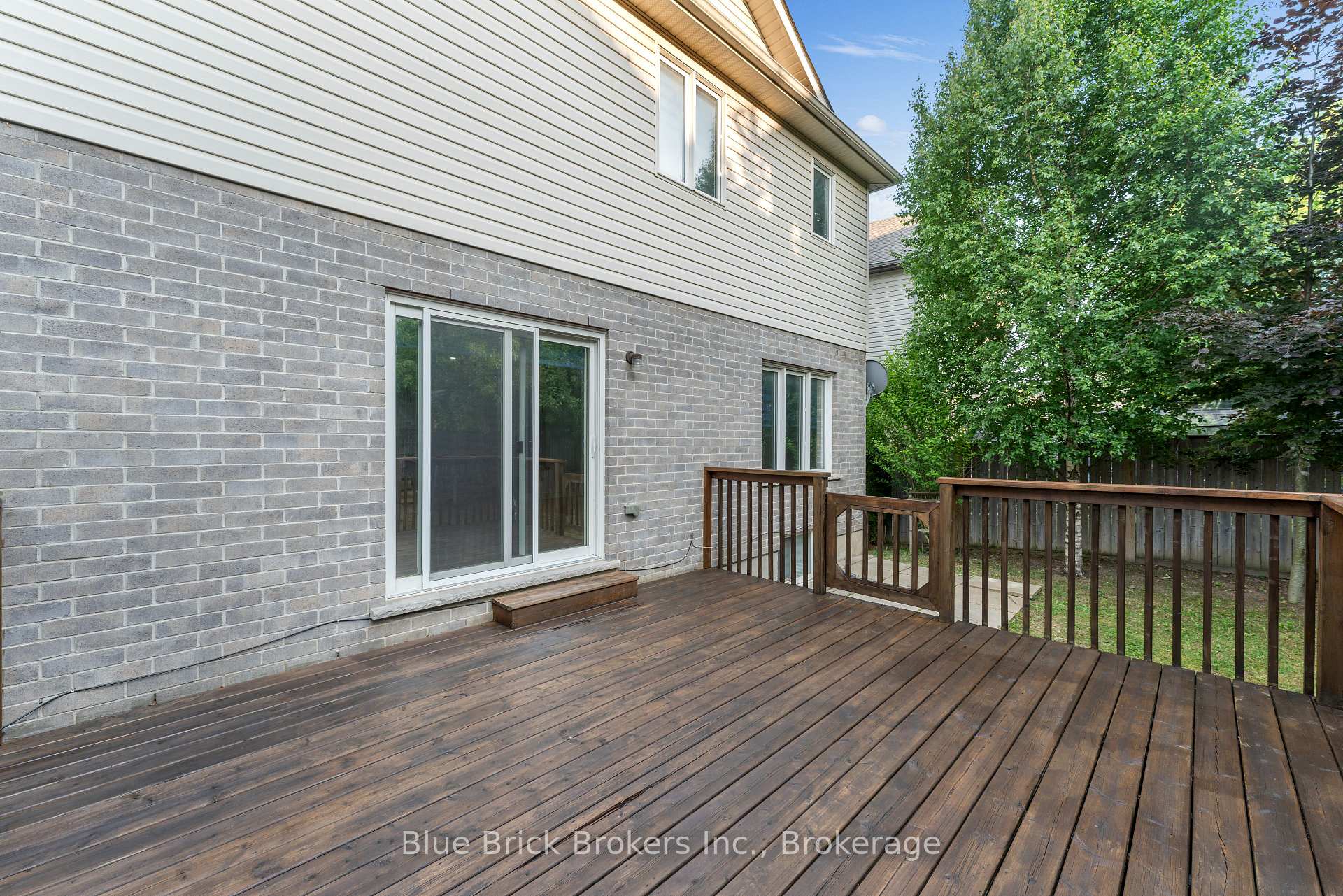 Photo 32 of 146 Newcastle Drive, Kitchener — HOMEH