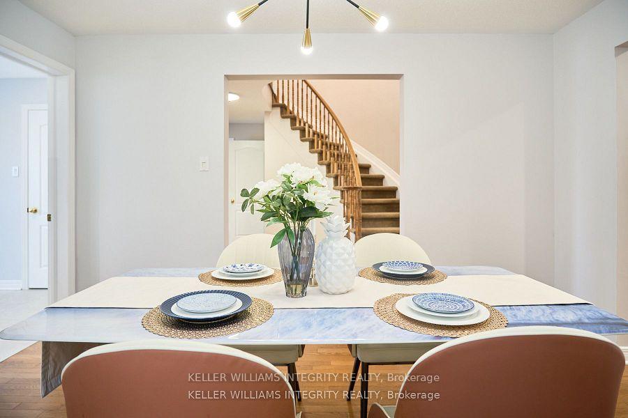 Photo 8 of 9 Shannondoe Crescent, Ottawa, Kanata - Bridlewood — HOMEH