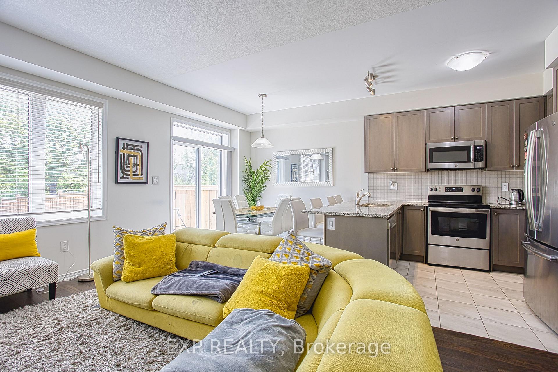 Photo 10 of 31 Bradley Avenue, Hamilton, Binbrook — HOMEH