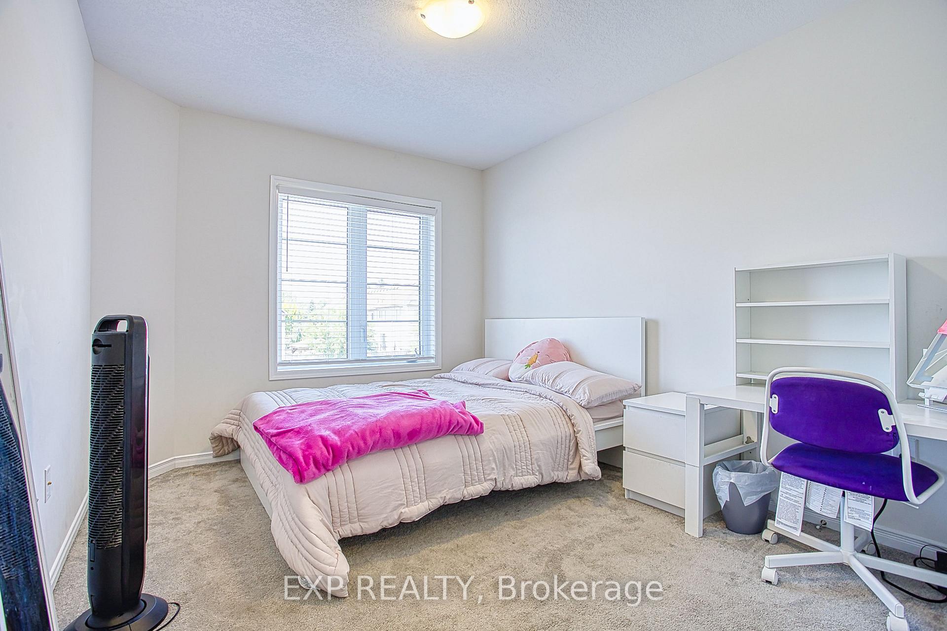 Photo 18 of 31 Bradley Avenue, Hamilton, Binbrook — HOMEH