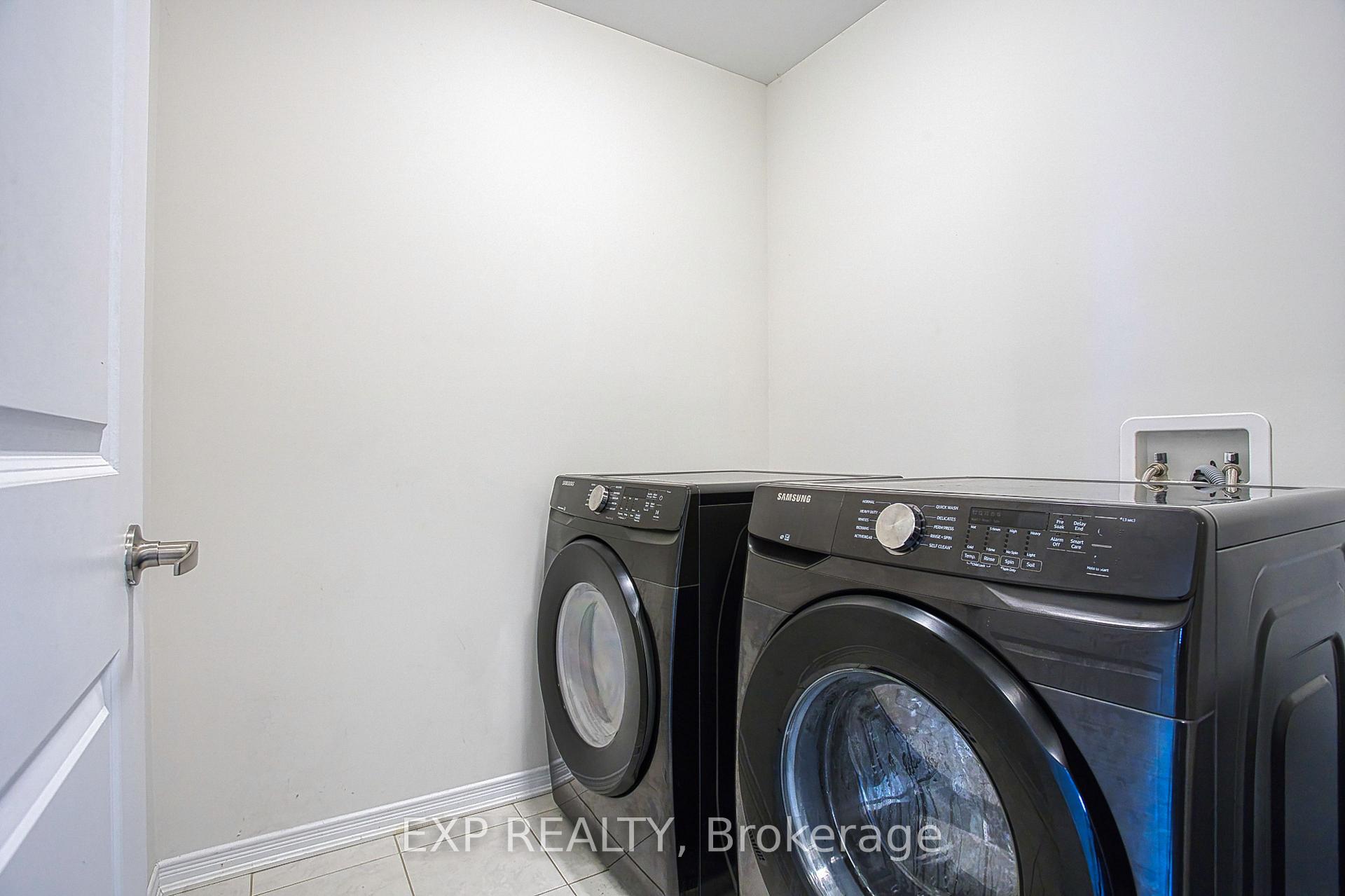 Photo 20 of 31 Bradley Avenue, Hamilton, Binbrook — HOMEH