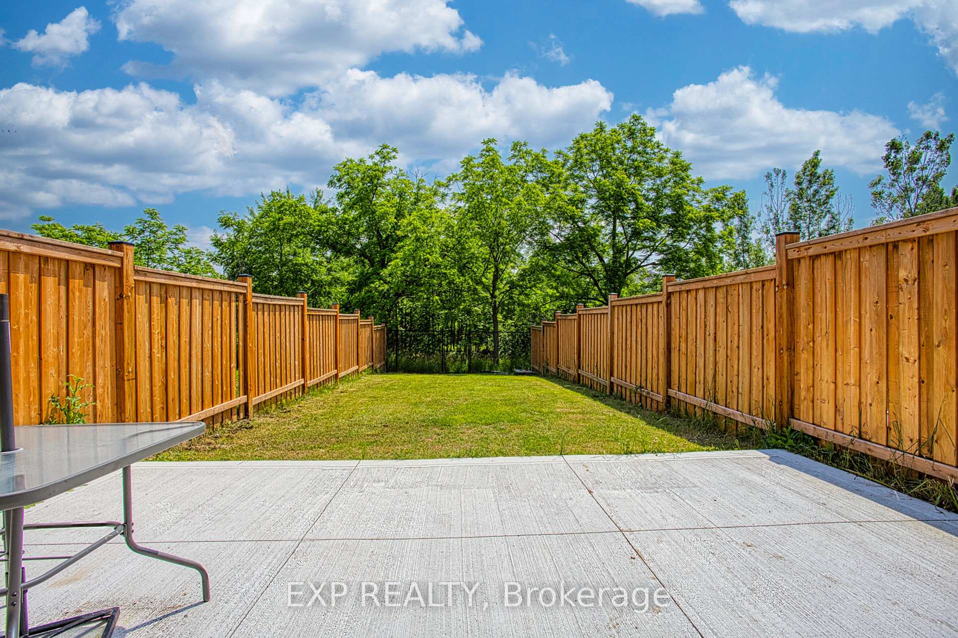 Photo 21 of 31 Bradley Avenue, Hamilton, Binbrook — HOMEH