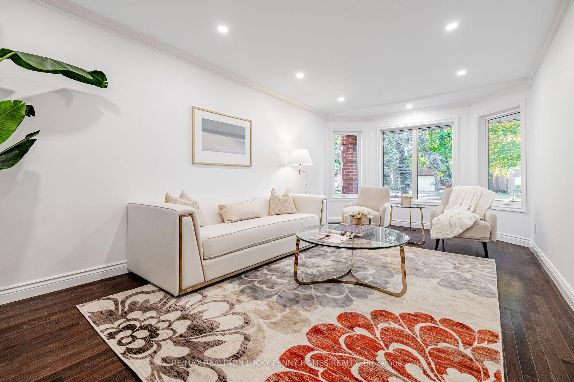 Photo 5 of 8 Hallam Road, Markham, Markham Village — HOMEH