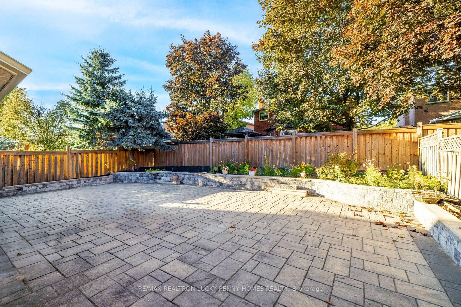Photo 37 of 8 Hallam Road, Markham, Markham Village — HOMEH