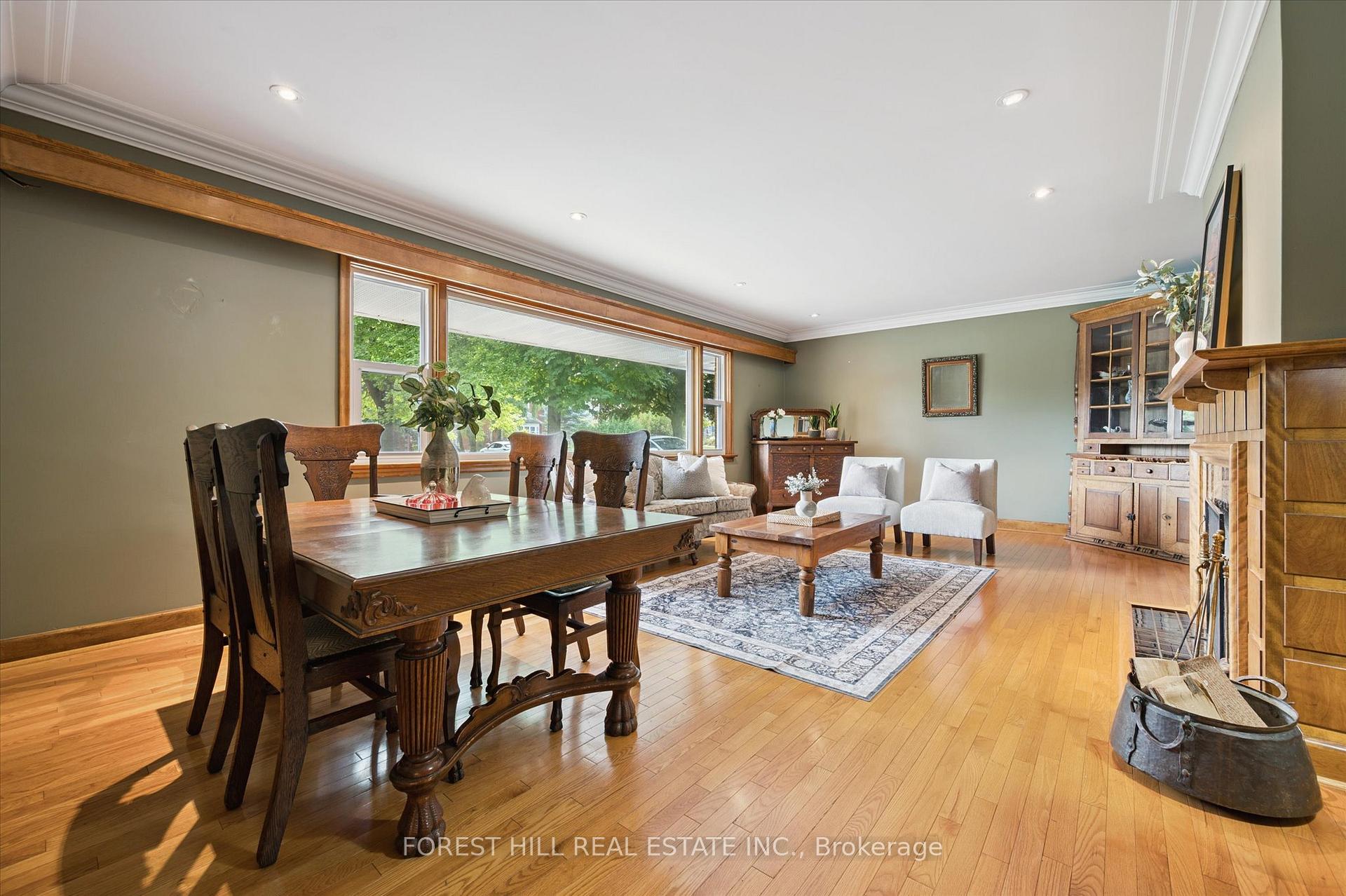 Photo 5 of 688 Rockway Drive, Kitchener — HOMEH