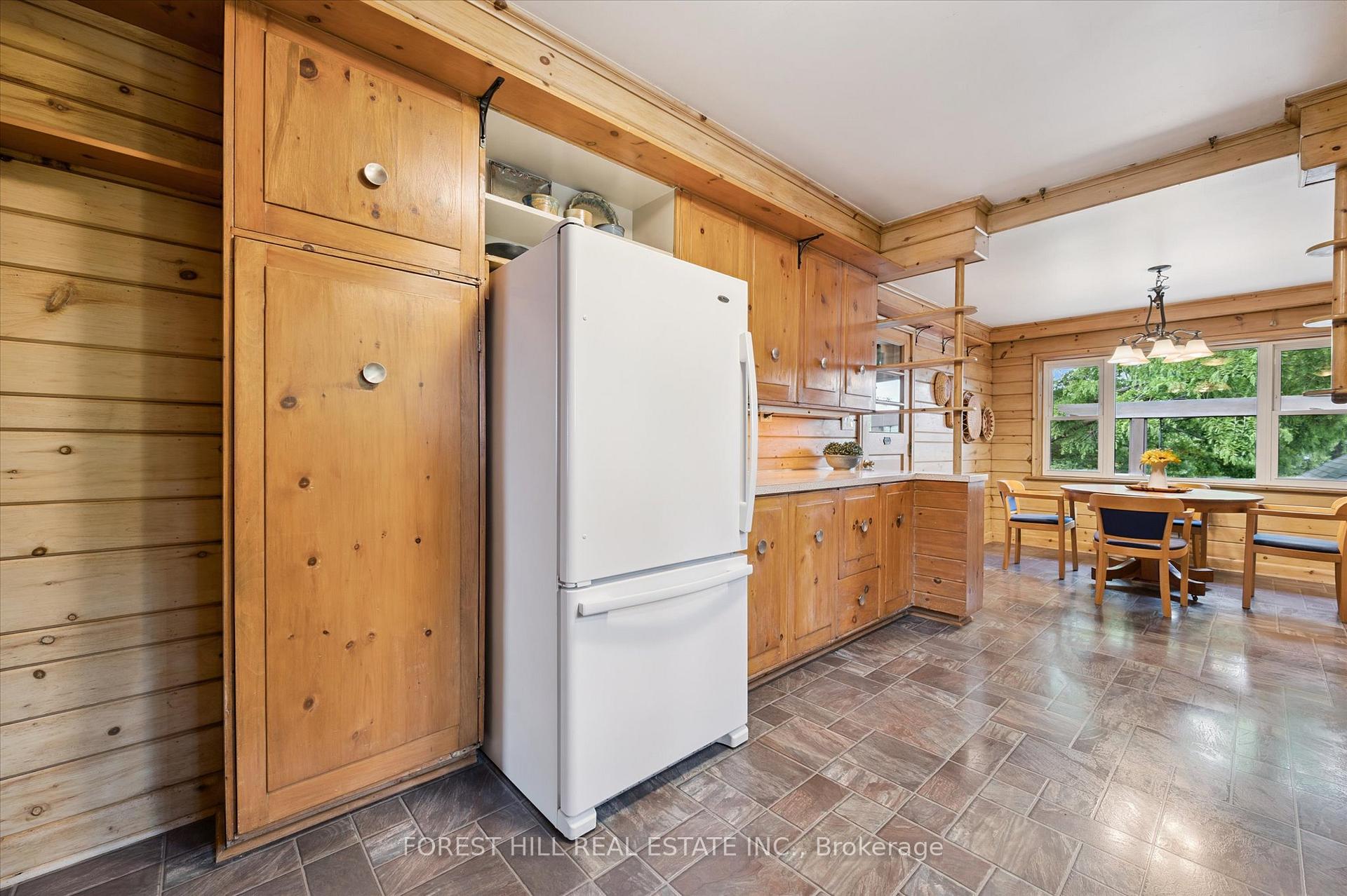 Photo 13 of 688 Rockway Drive, Kitchener — HOMEH