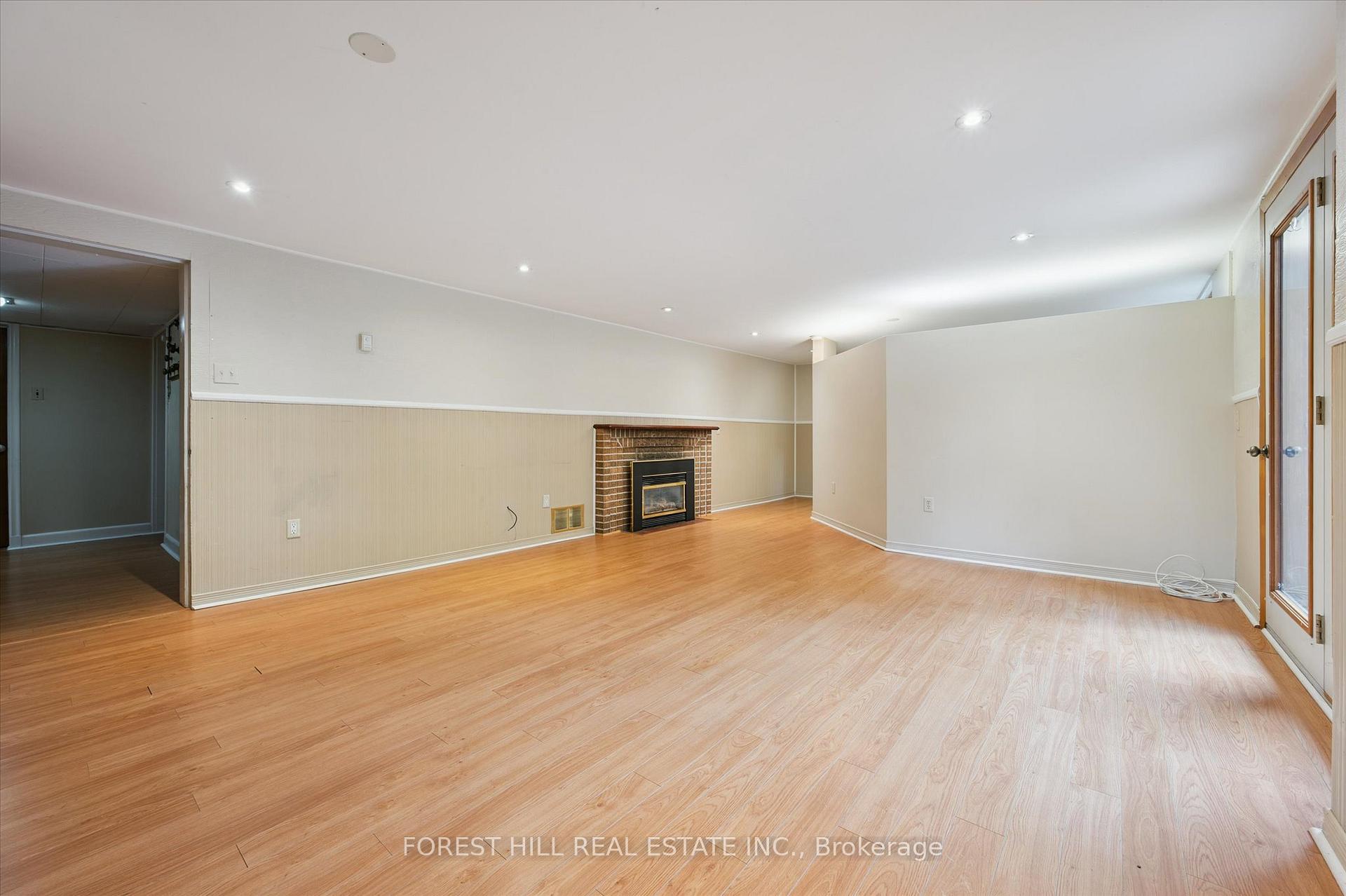 Photo 23 of 688 Rockway Drive, Kitchener — HOMEH
