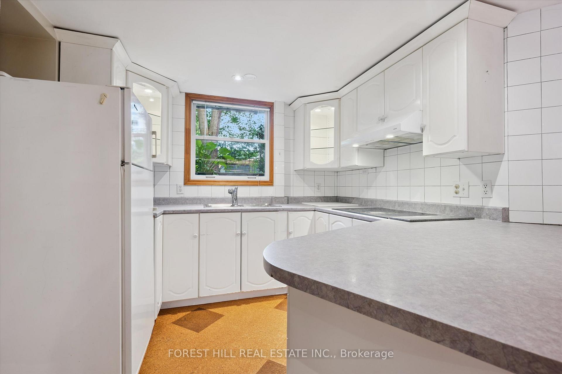Photo 25 of 688 Rockway Drive, Kitchener — HOMEH
