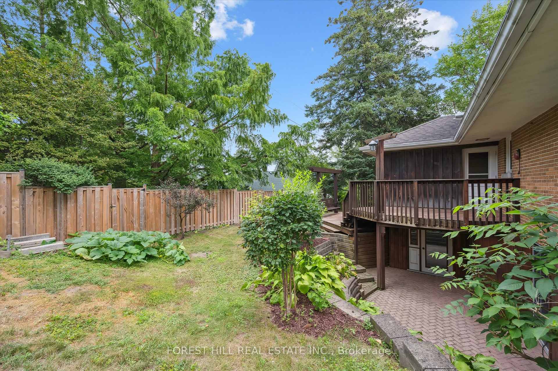 Photo 31 of 688 Rockway Drive, Kitchener — HOMEH