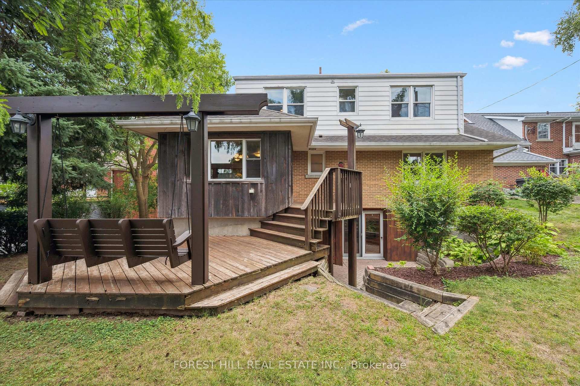 Photo 33 of 688 Rockway Drive, Kitchener — HOMEH