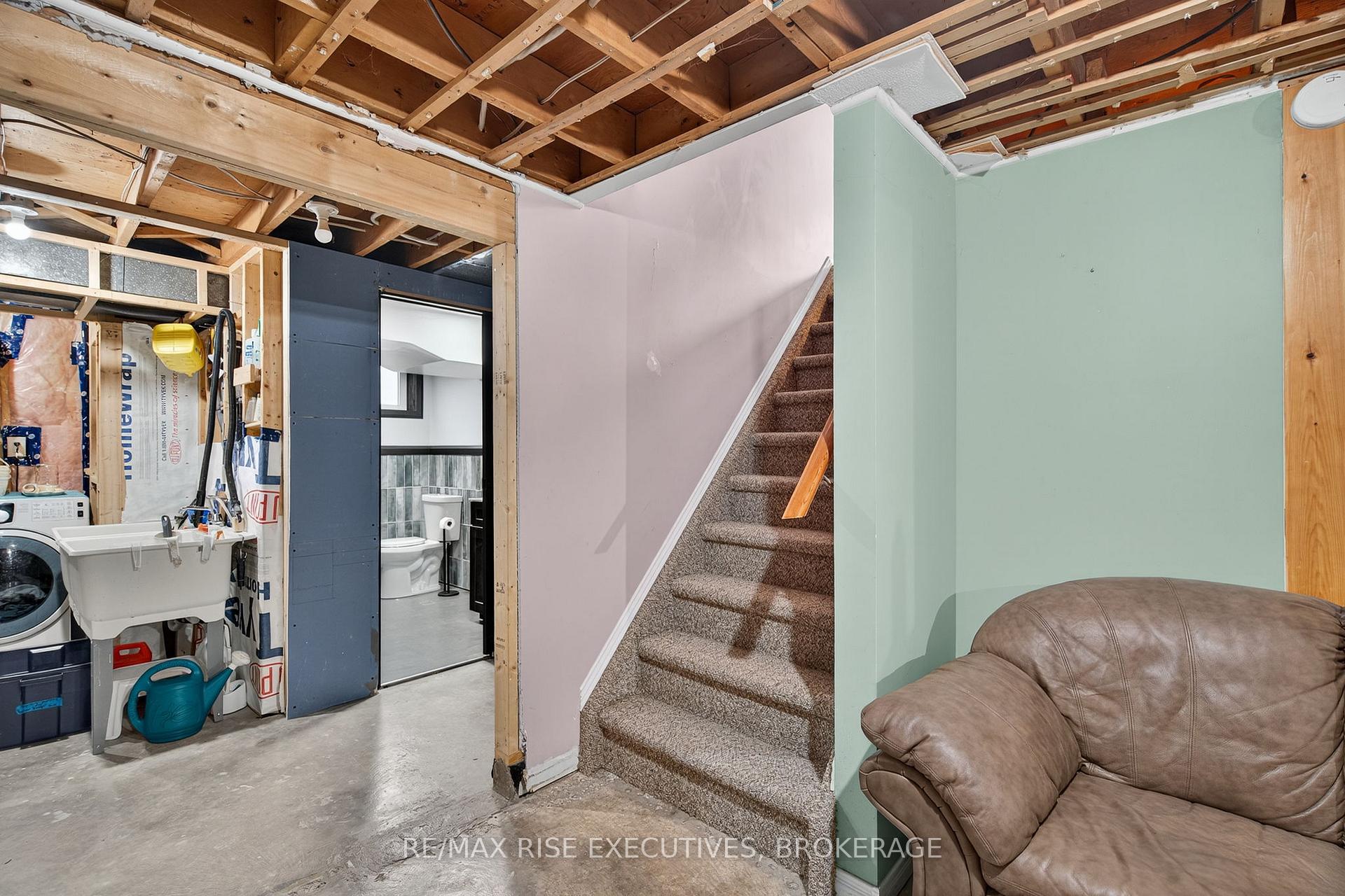 Photo 18 of 928 Hudson Drive, Kingston, South of Taylor-Kidd Blvd — HOMEH