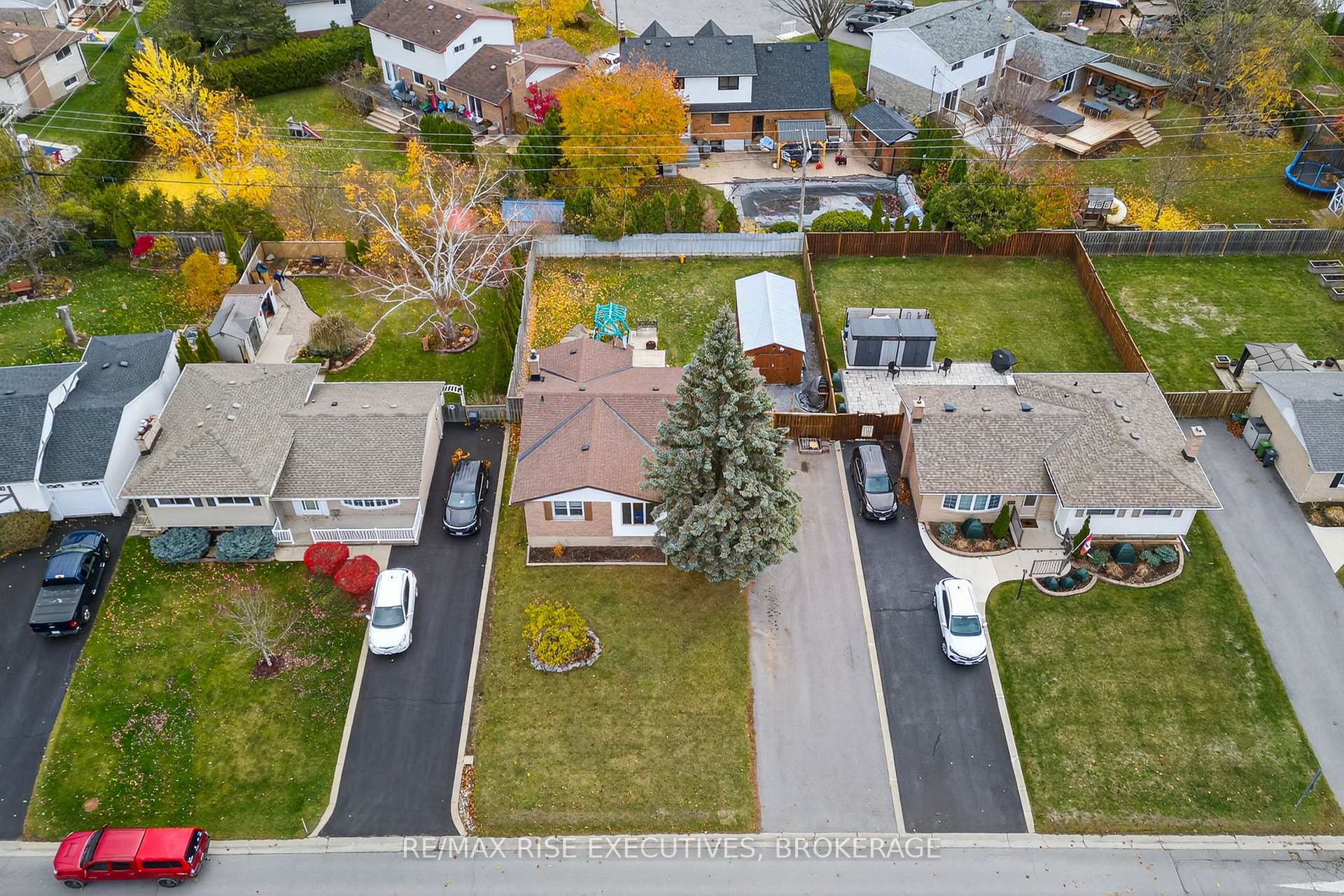 Photo 33 of 928 Hudson Drive, Kingston, South of Taylor-Kidd Blvd — HOMEH
