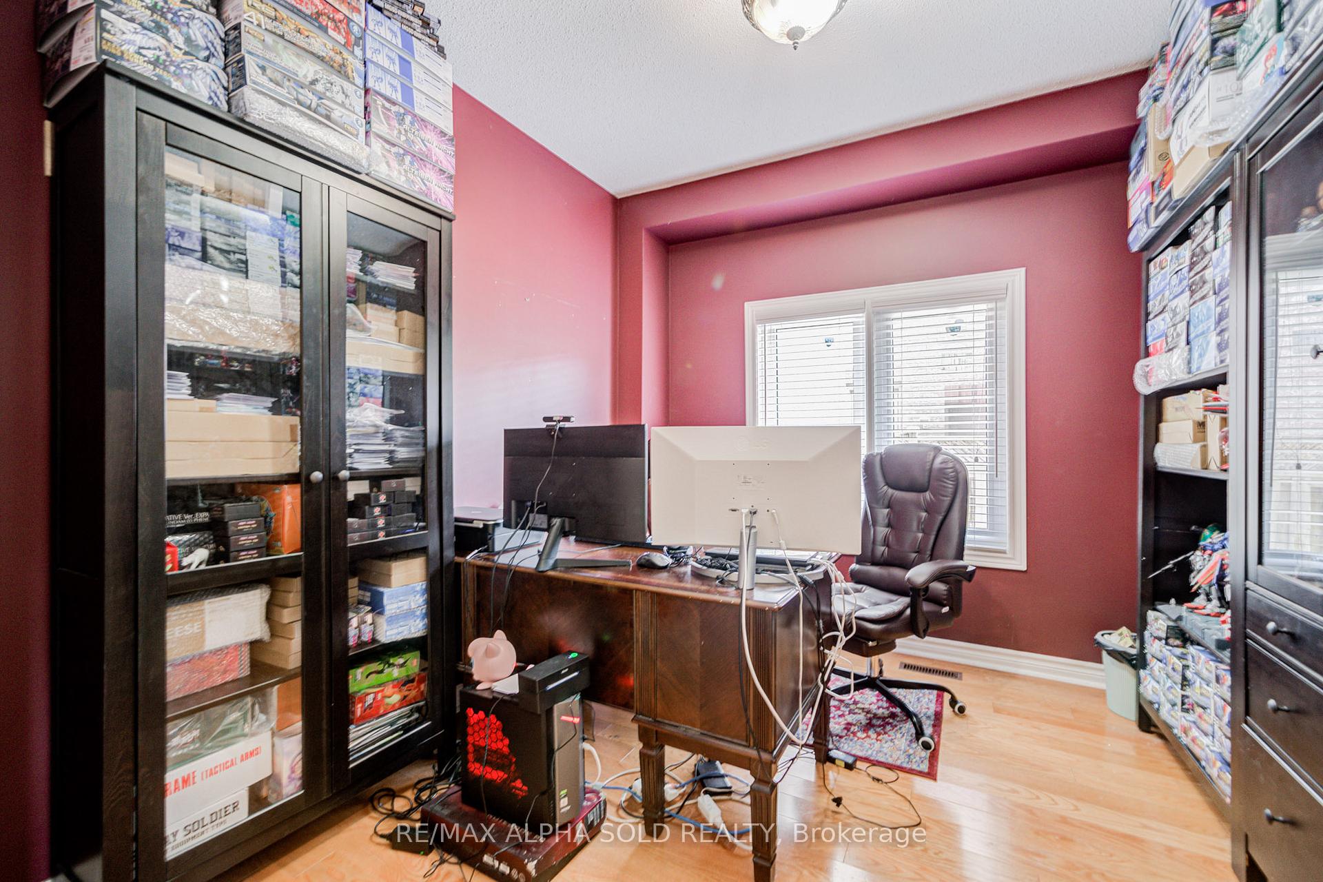 Photo 18 of 58 Walden Street, Markham, Middlefield — HOMEH