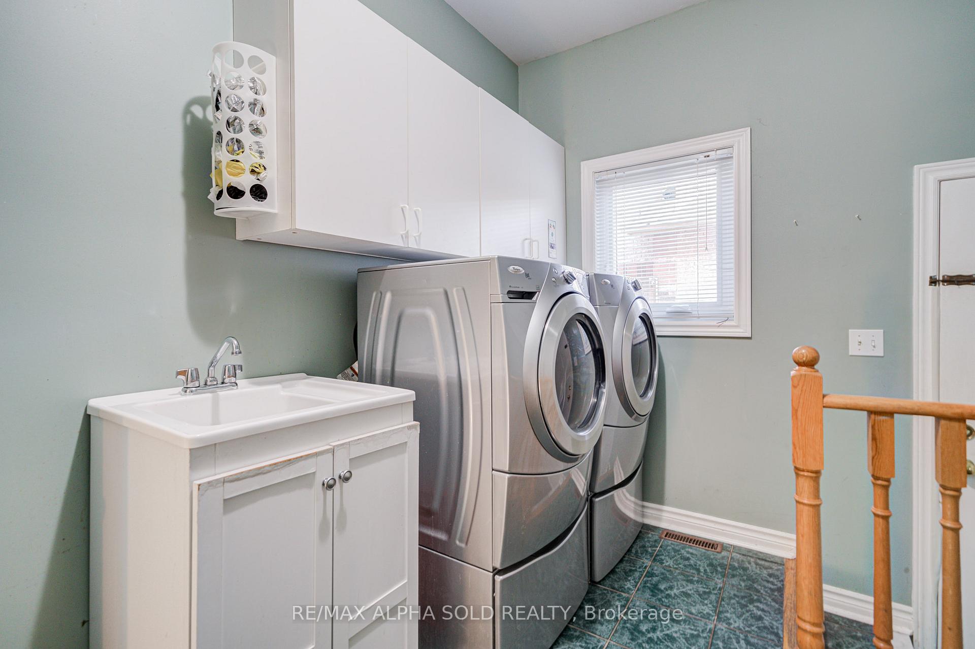 Photo 19 of 58 Walden Street, Markham, Middlefield — HOMEH