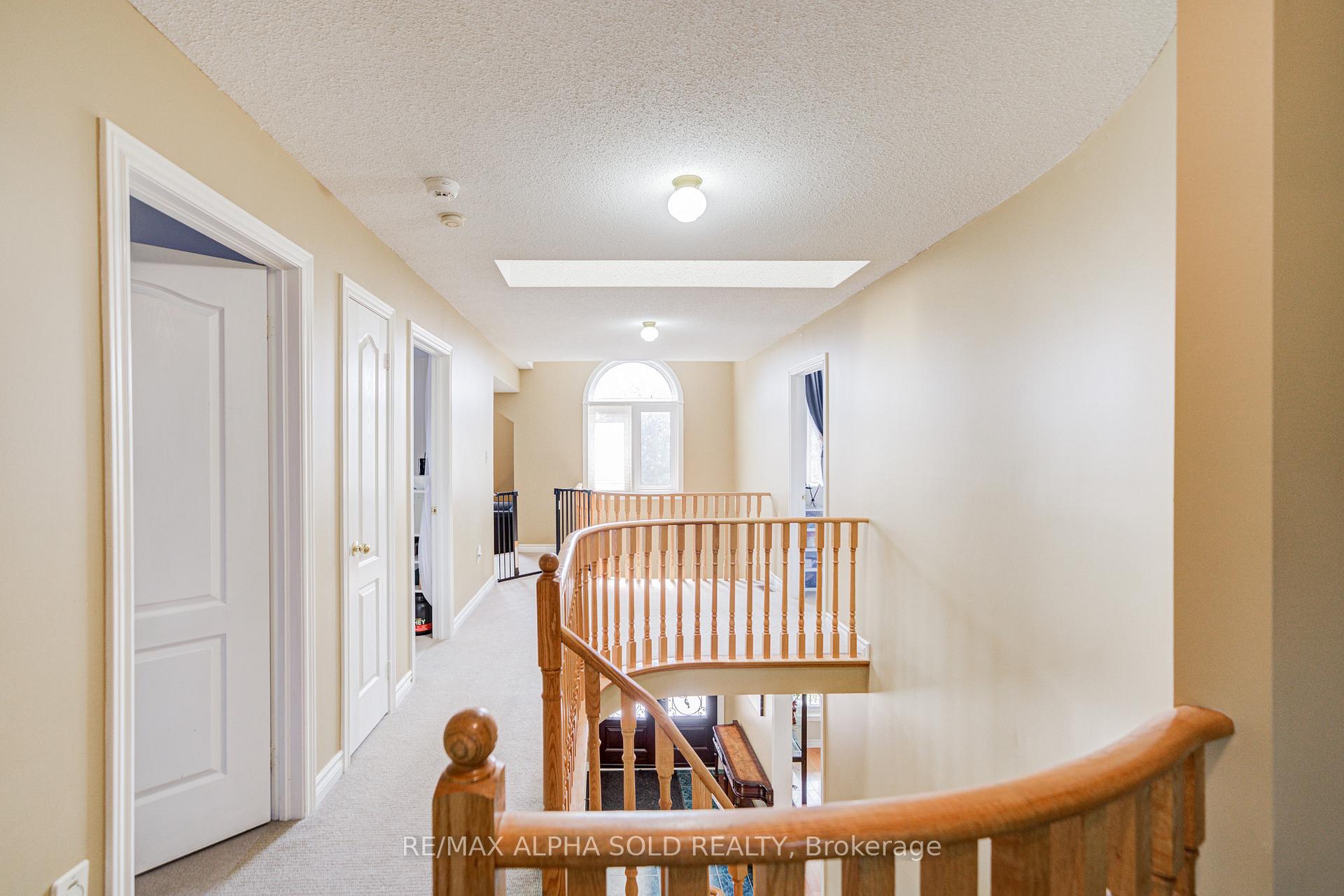 Photo 22 of 58 Walden Street, Markham, Middlefield — HOMEH