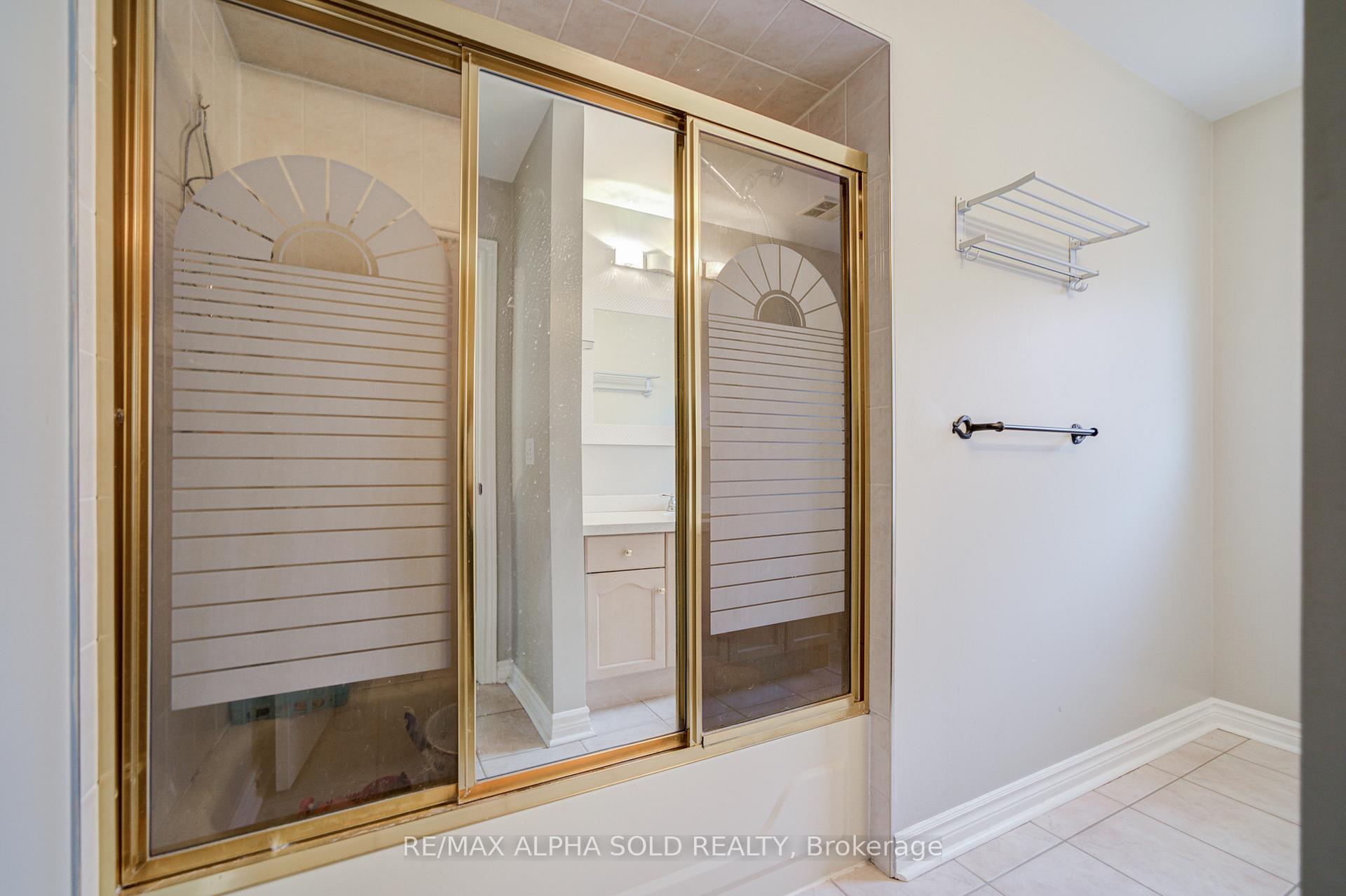 Photo 30 of 58 Walden Street, Markham, Middlefield — HOMEH