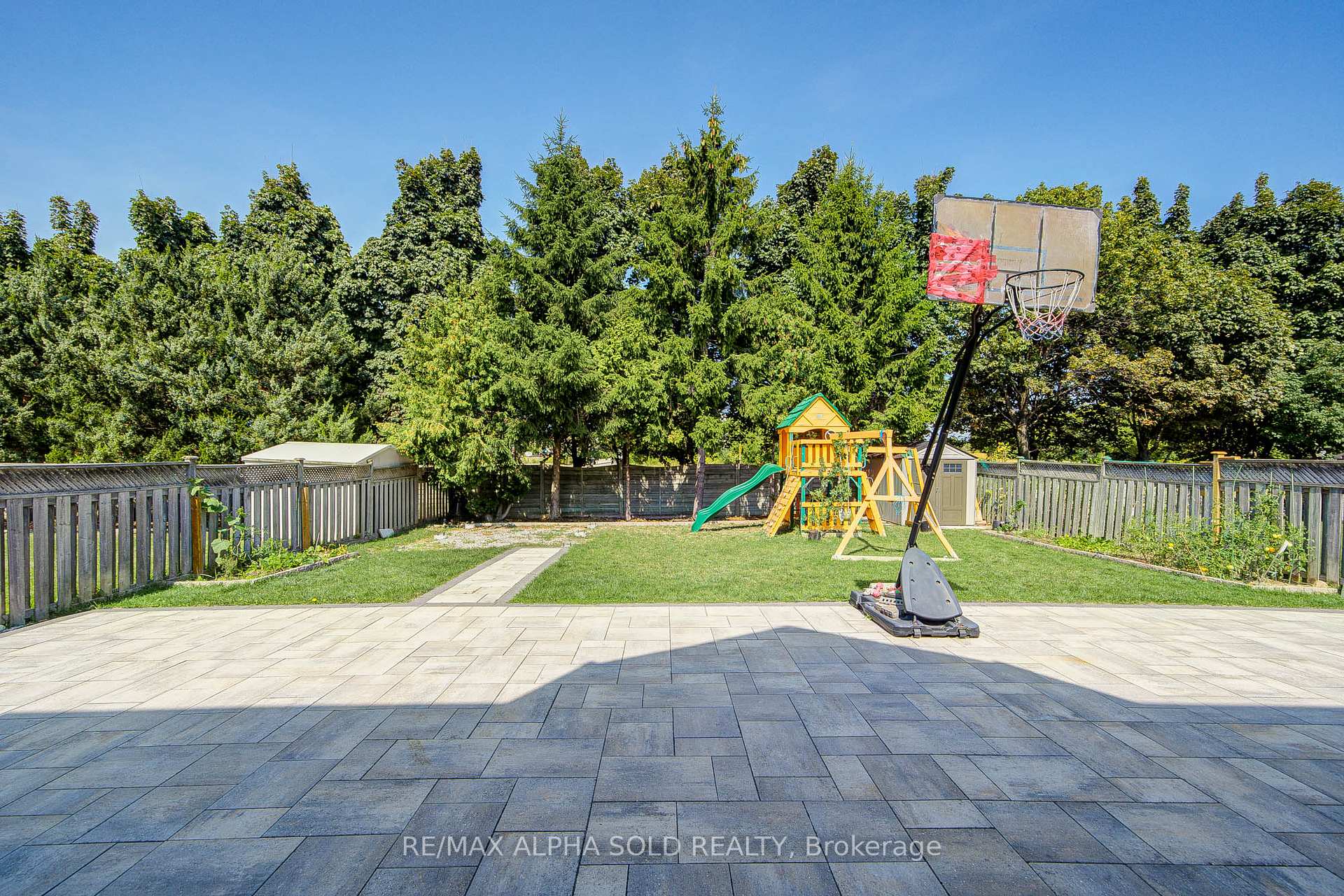 Photo 48 of 58 Walden Street, Markham, Middlefield — HOMEH