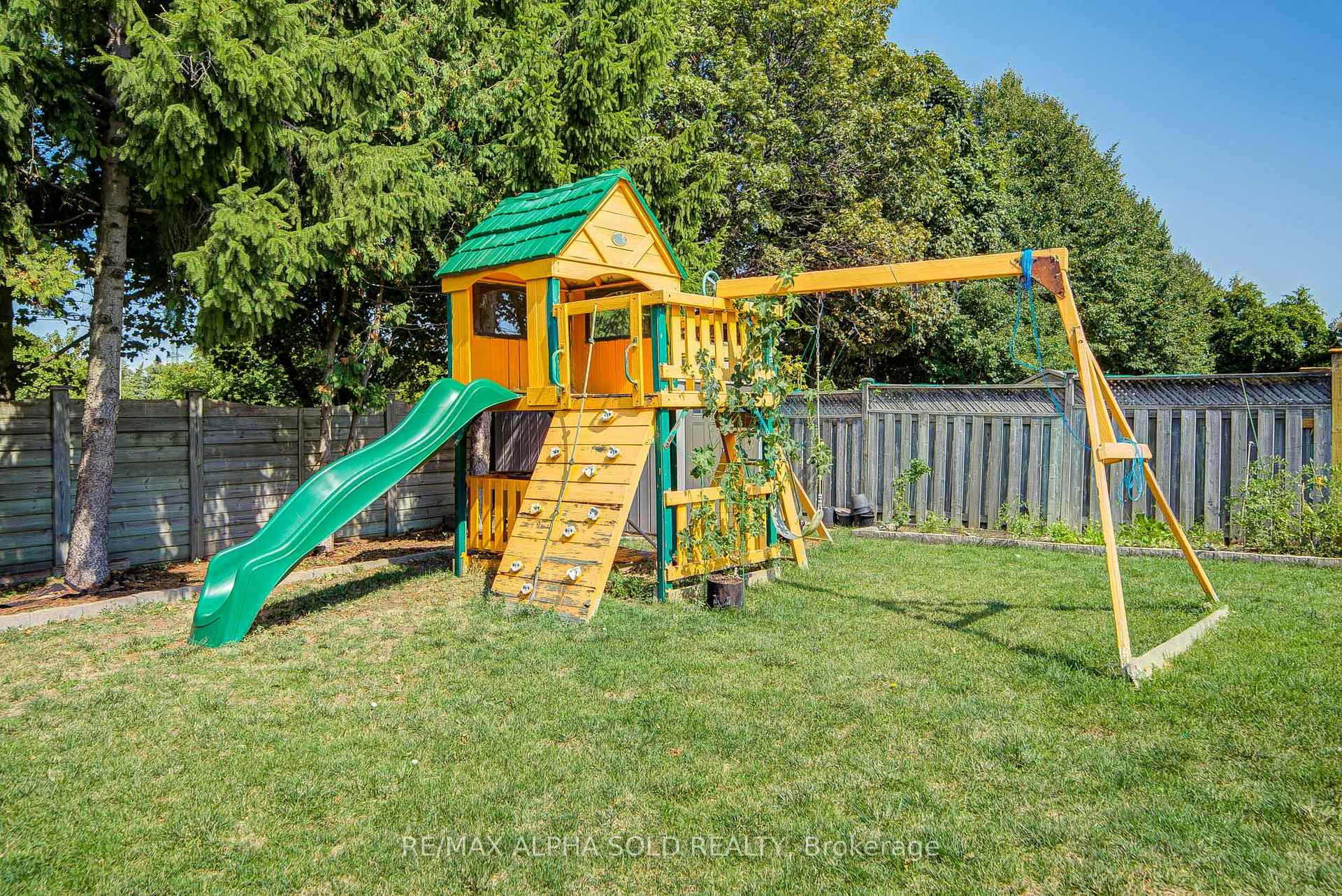 Photo 49 of 58 Walden Street, Markham, Middlefield — HOMEH
