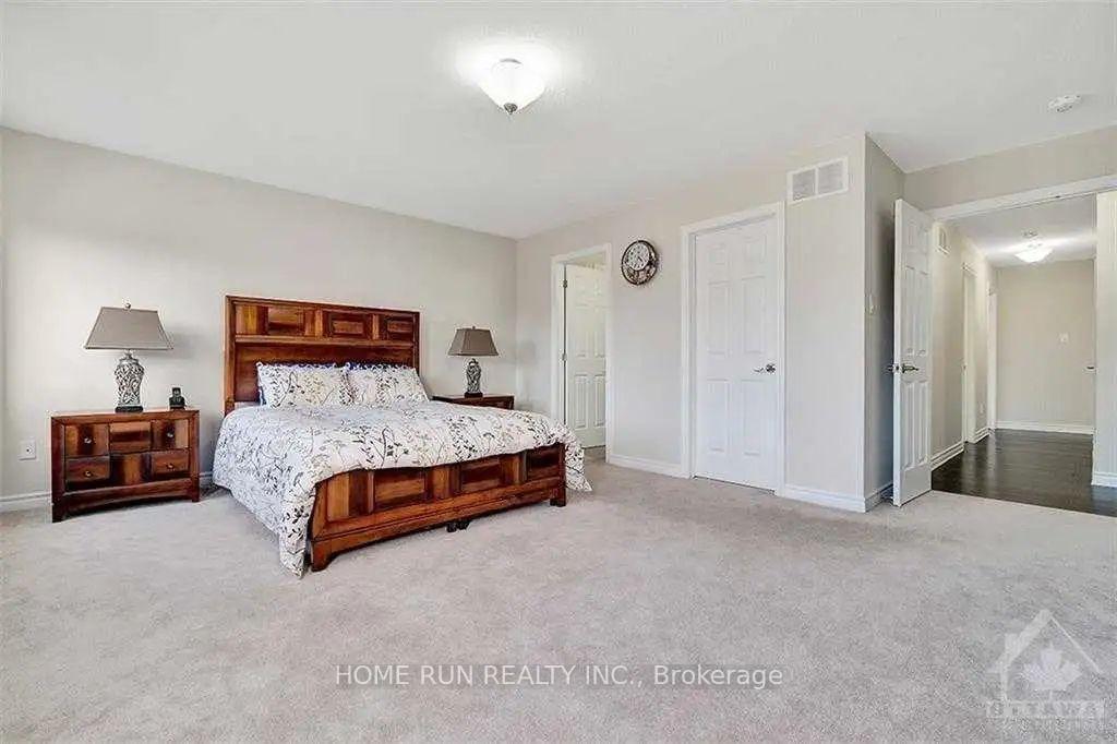 Photo 5 of 574 Malahat Way, Ottawa, Kanata - Emerald Meadows/Trailwest — HOMEH
