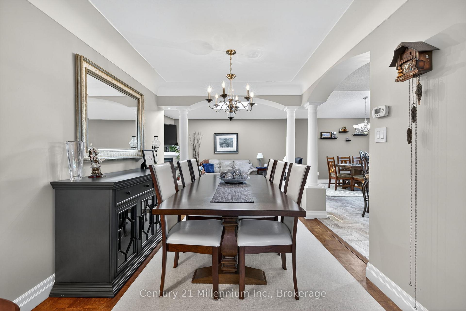 Photo 10 of 19 Crosby Drive, Kitchener — HOMEH