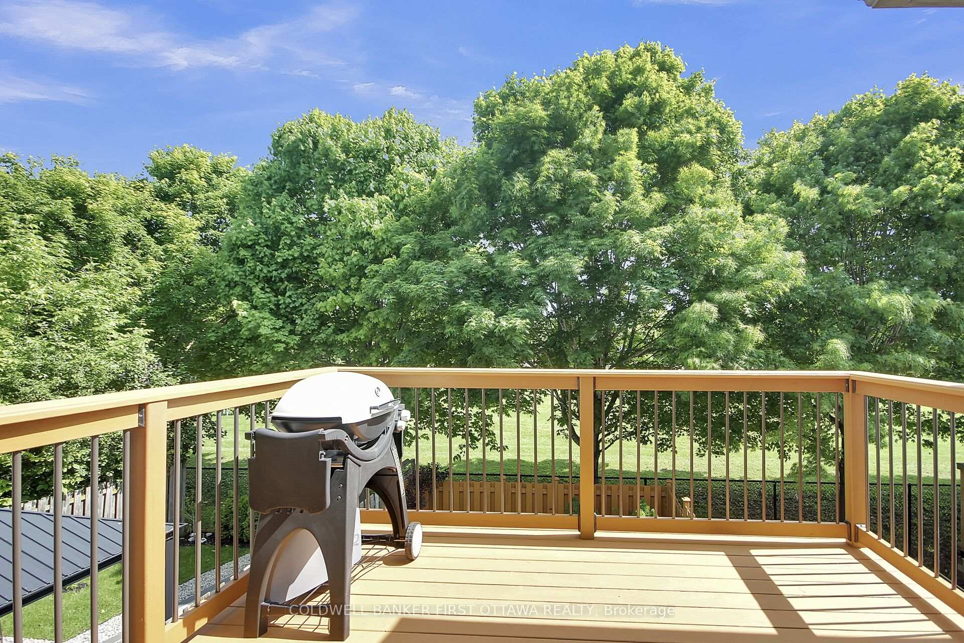 Photo 12 of 41 Tobermory Crescent, Ottawa, Kanata - Morgan's Grant/South March — HOMEH