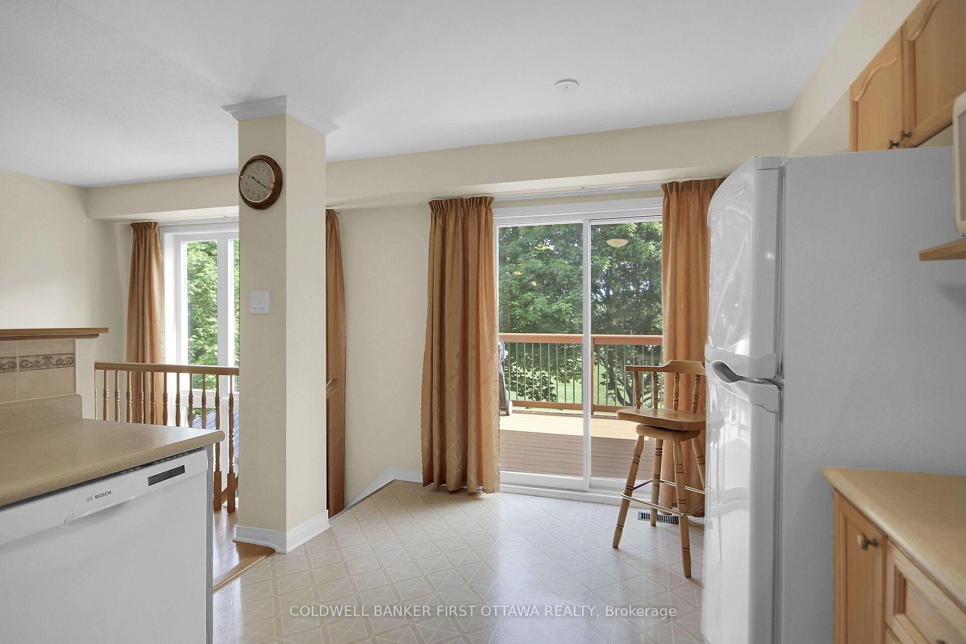 Photo 17 of 41 Tobermory Crescent, Ottawa, Kanata - Morgan's Grant/South March — HOMEH
