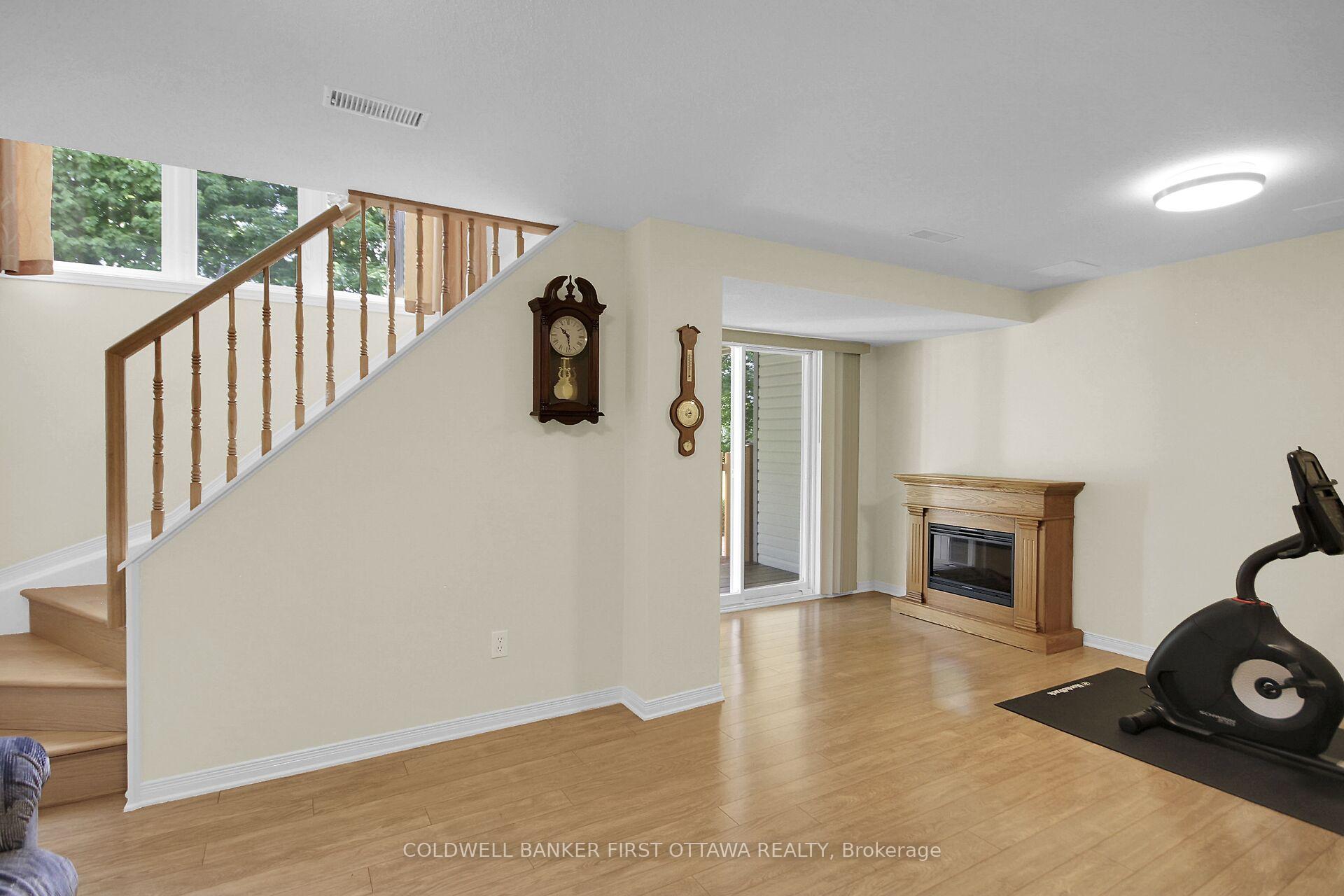 Photo 23 of 41 Tobermory Crescent, Ottawa, Kanata - Morgan's Grant/South March — HOMEH