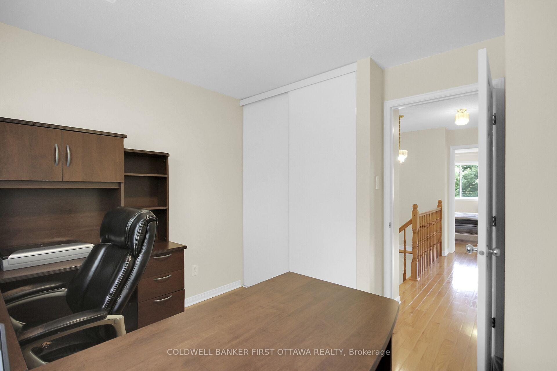 Photo 33 of 41 Tobermory Crescent, Ottawa, Kanata - Morgan's Grant/South March — HOMEH