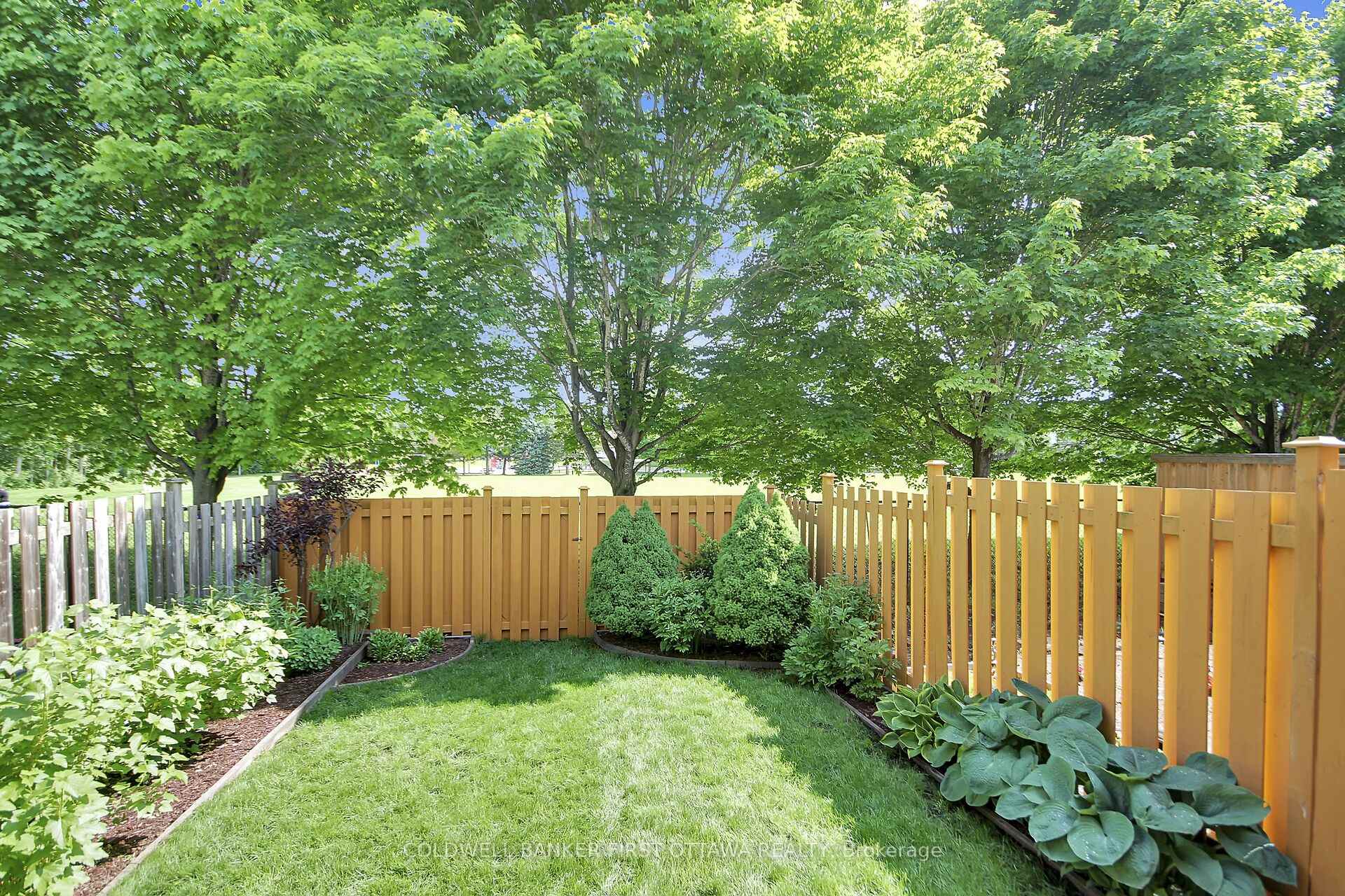 Photo 40 of 41 Tobermory Crescent, Ottawa, Kanata - Morgan's Grant/South March — HOMEH