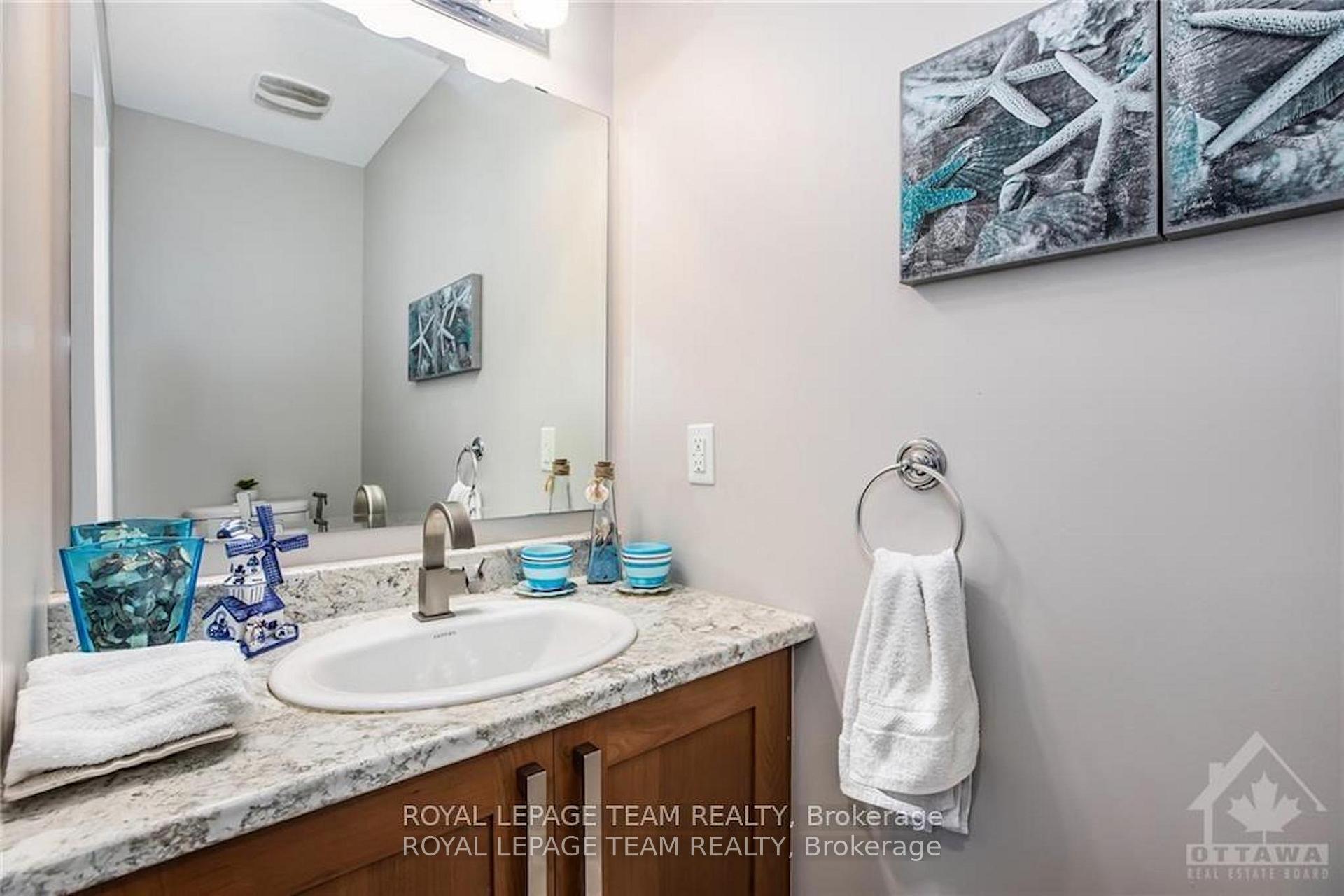 Photo 10 of 240 Saddleback Crescent, Ottawa, Kanata - Kanata Lakes/Heritage Hills — HOMEH
