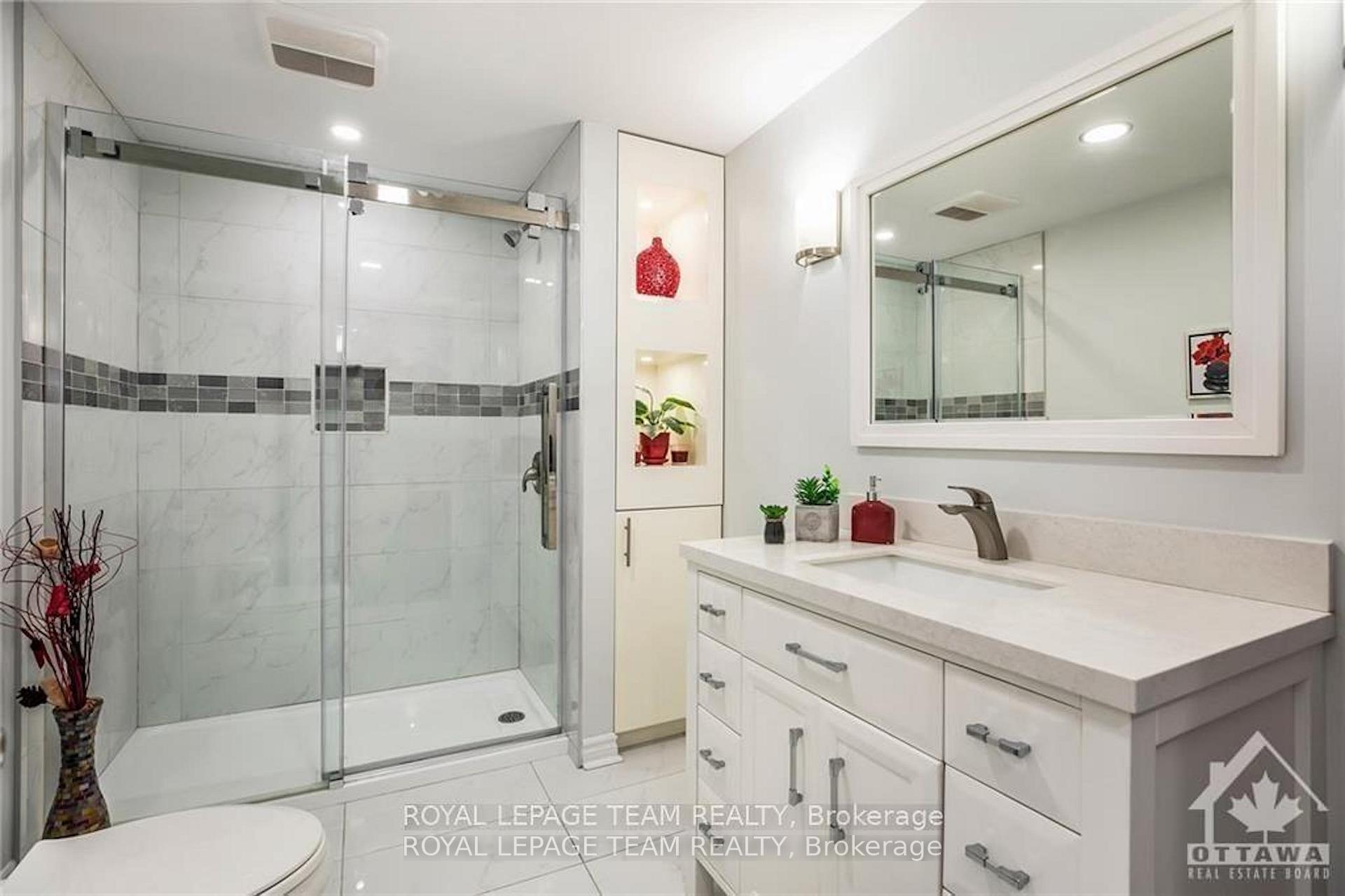Photo 25 of 240 Saddleback Crescent, Ottawa, Kanata - Kanata Lakes/Heritage Hills — HOMEH